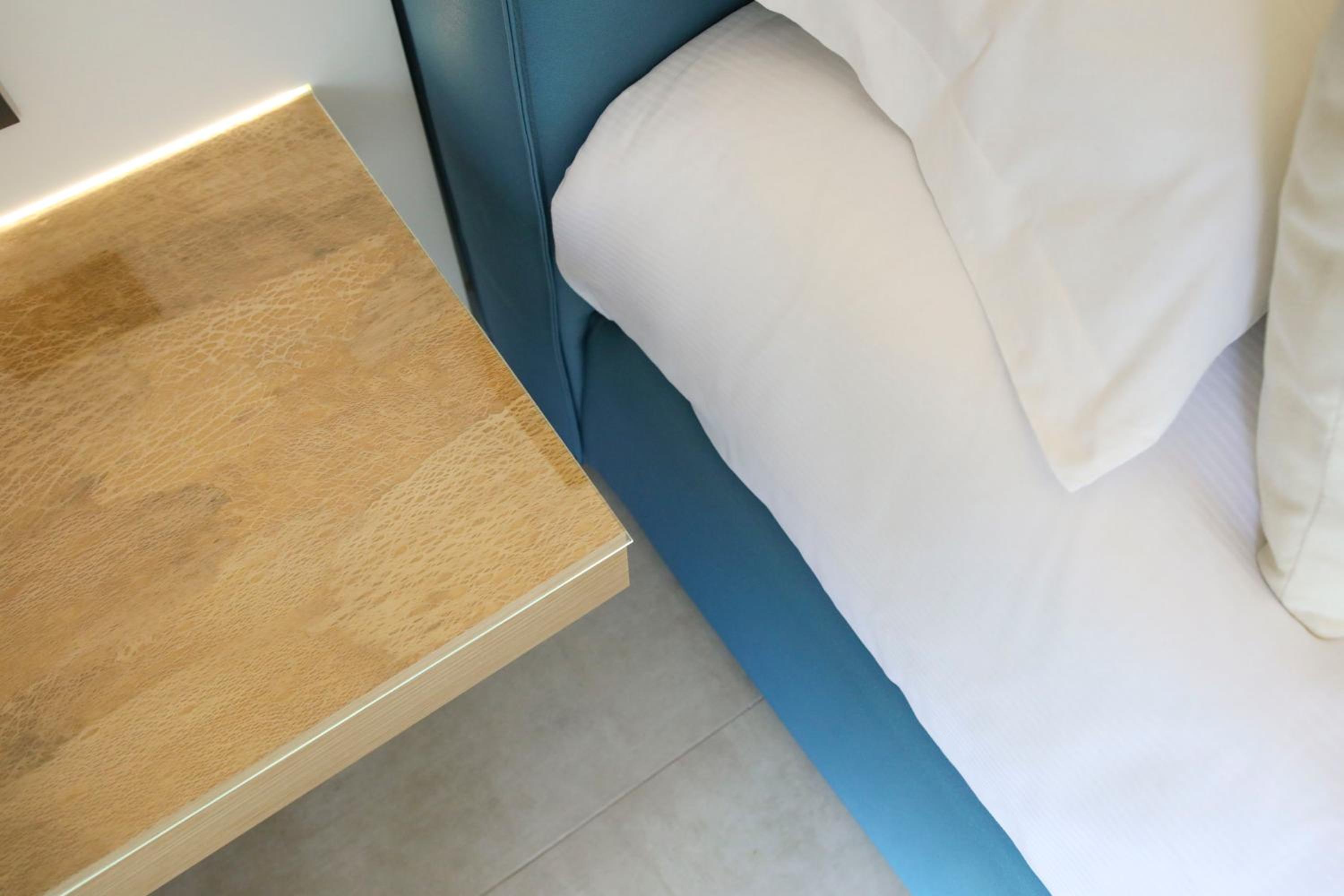 Double Room with Sea View - Photo 19