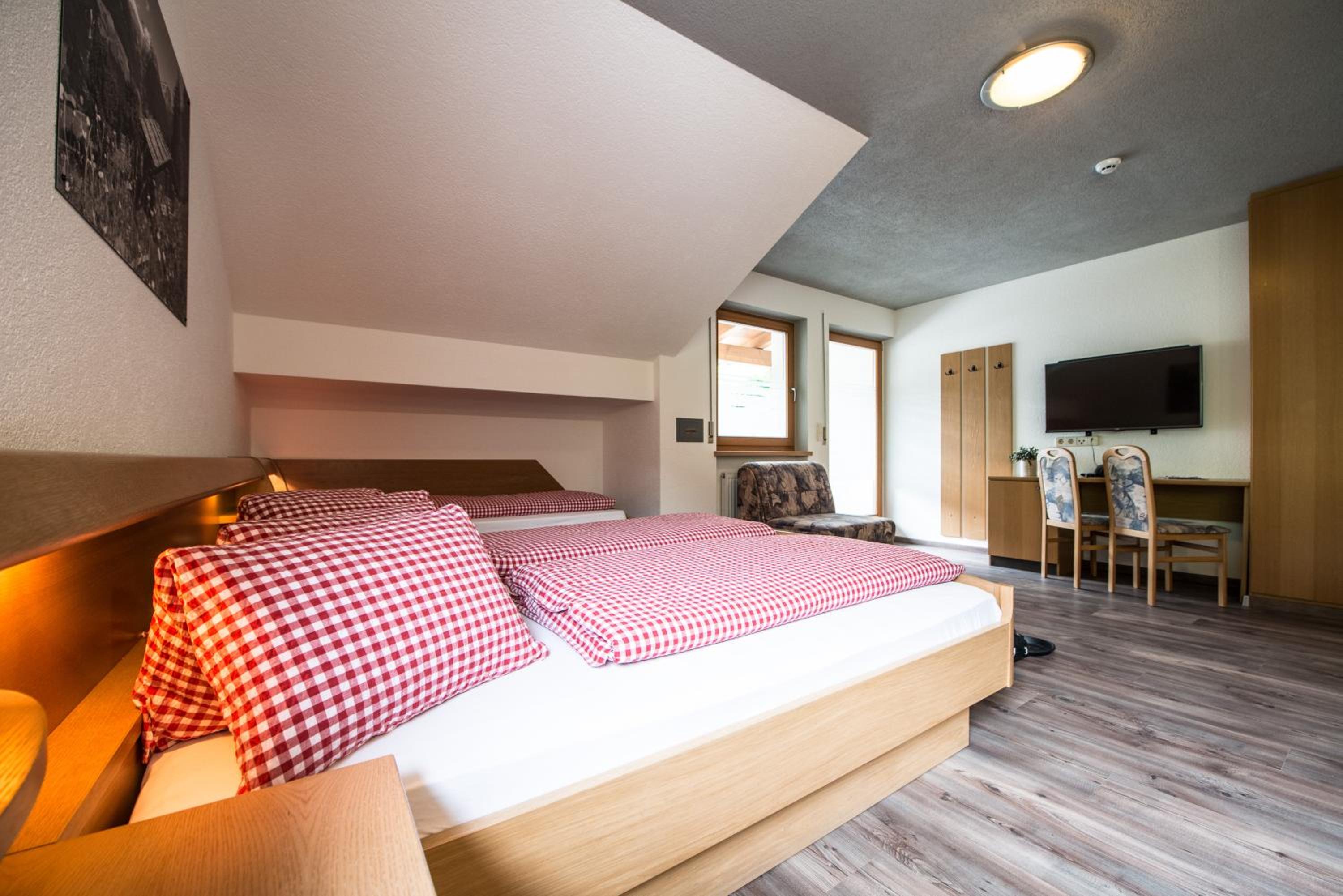 Superior Double Room - Photo 3