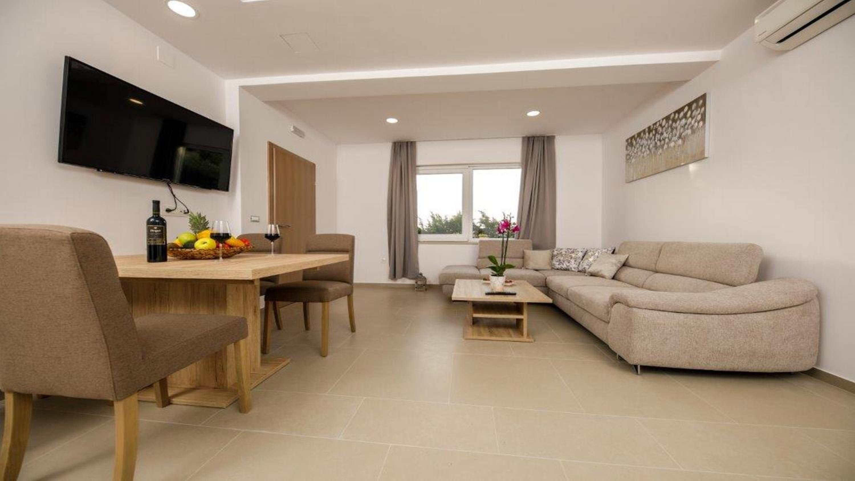 Two-Bedroom Apartment with Terrace photo 1