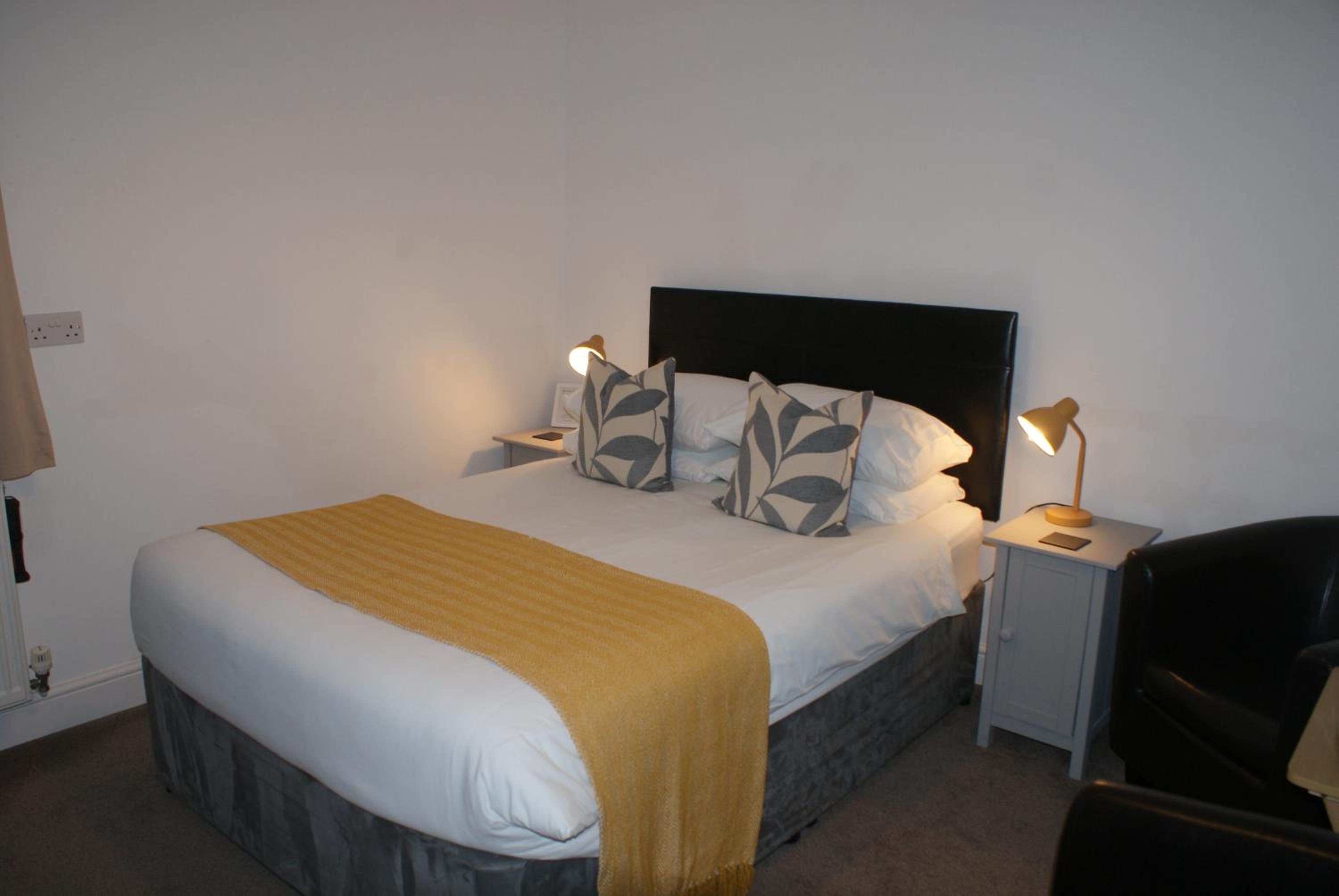 Double Room - Ground Floor photo 2