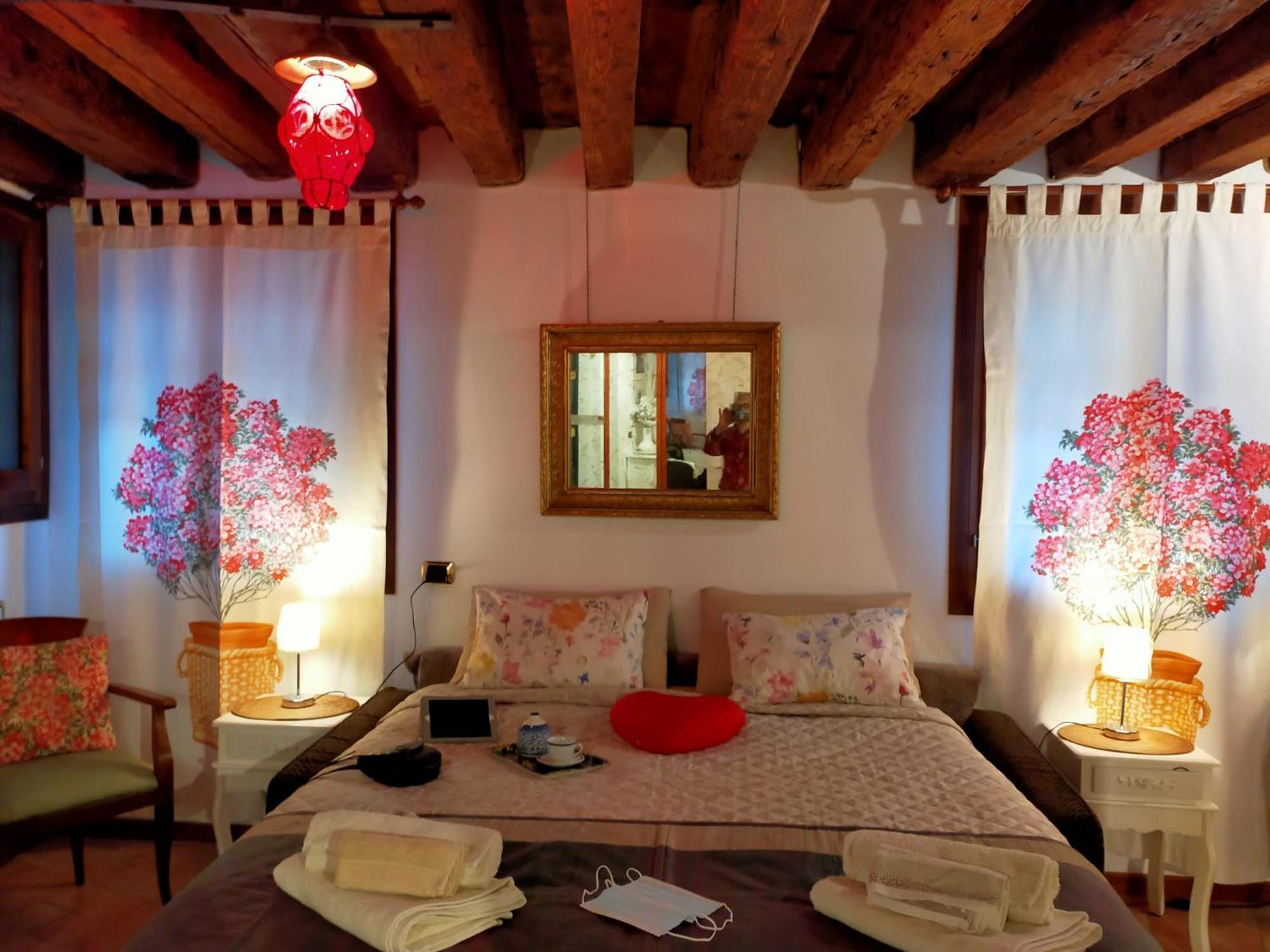 Studio Apartment photo 3