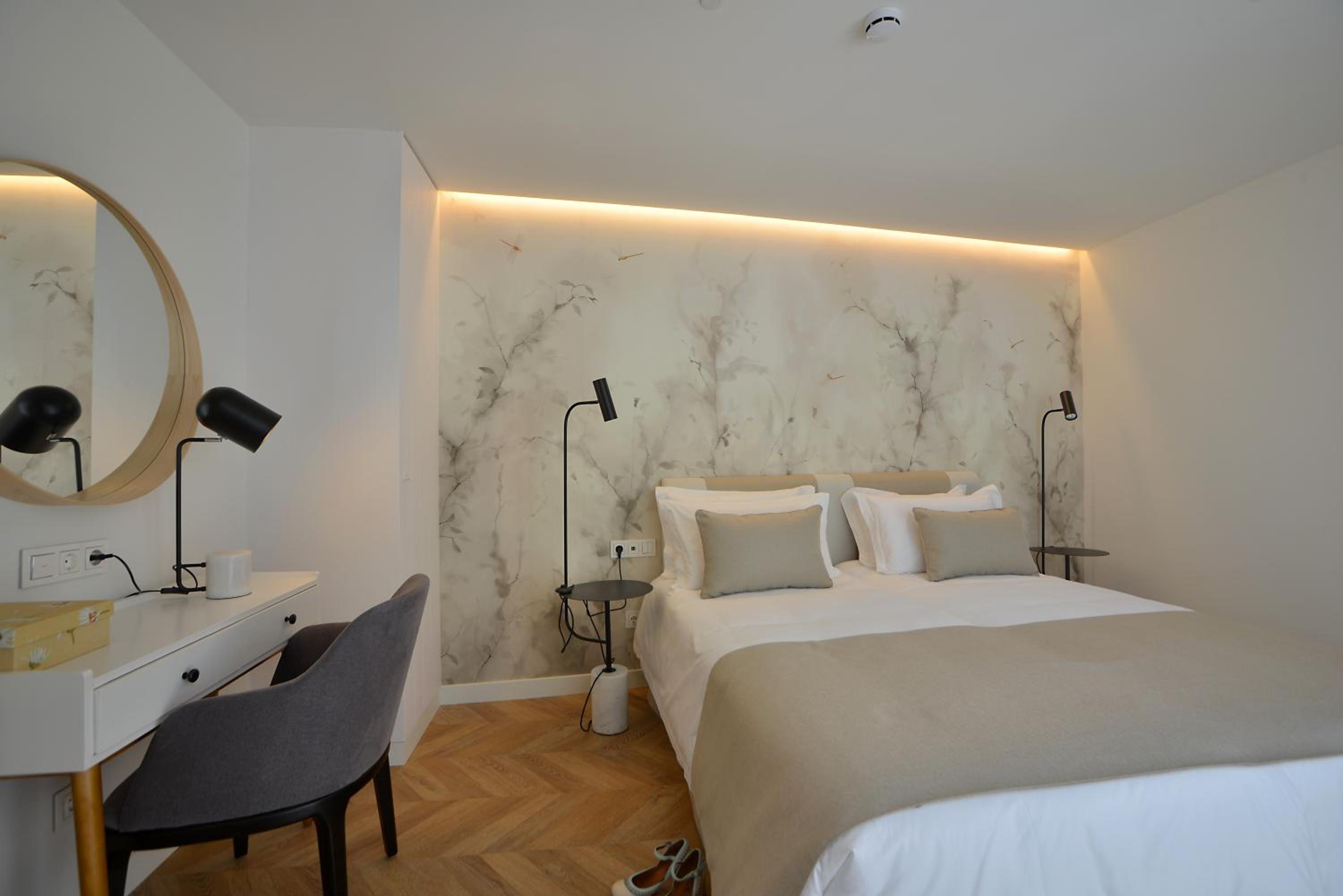 Deluxe Penthouse - Photo 2