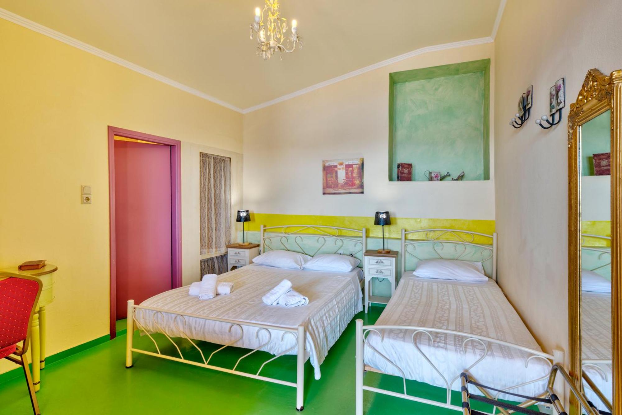 Standard Triple Room photo 3