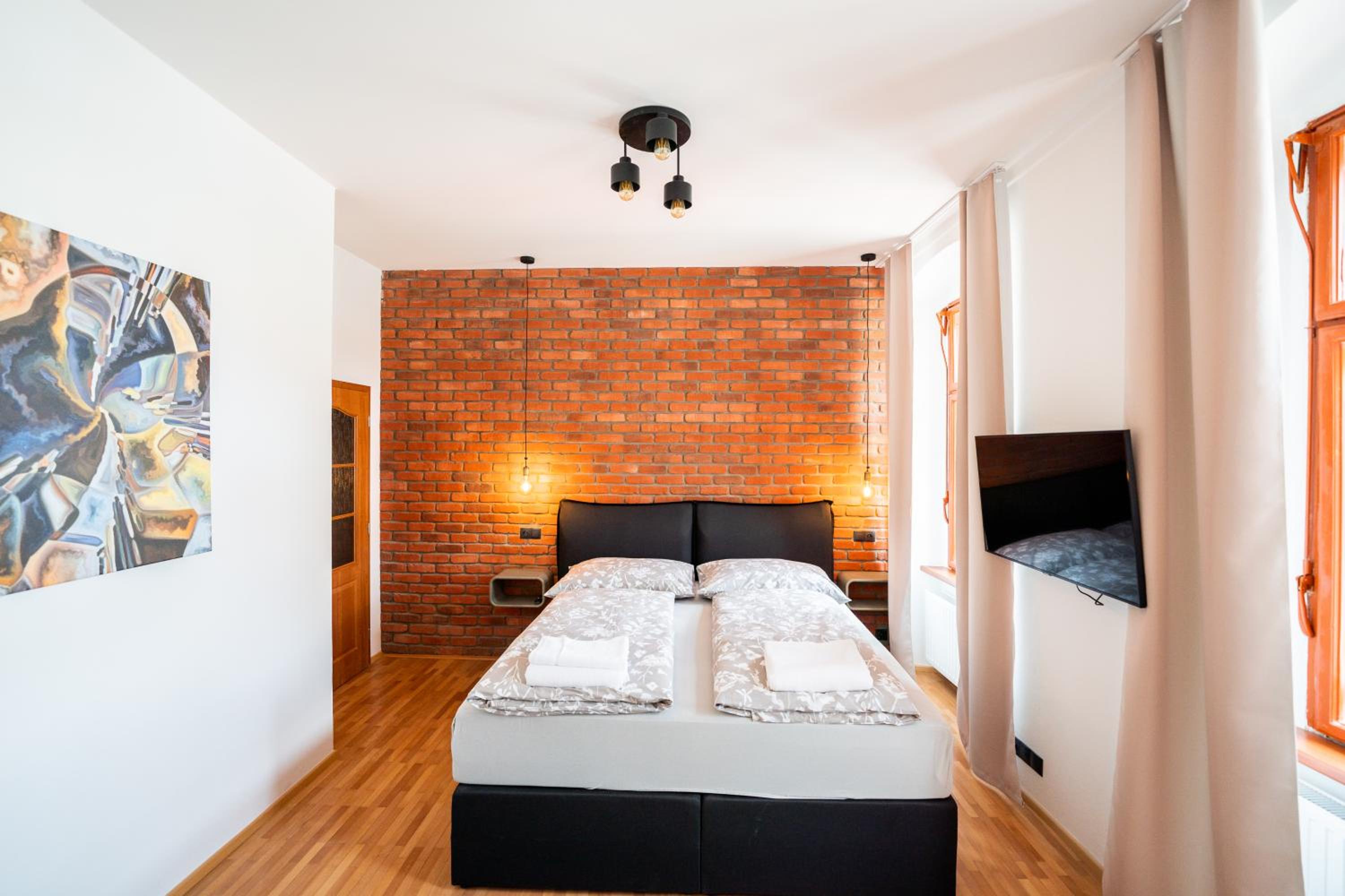 Two-Bedroom Apartment - Photo 6
