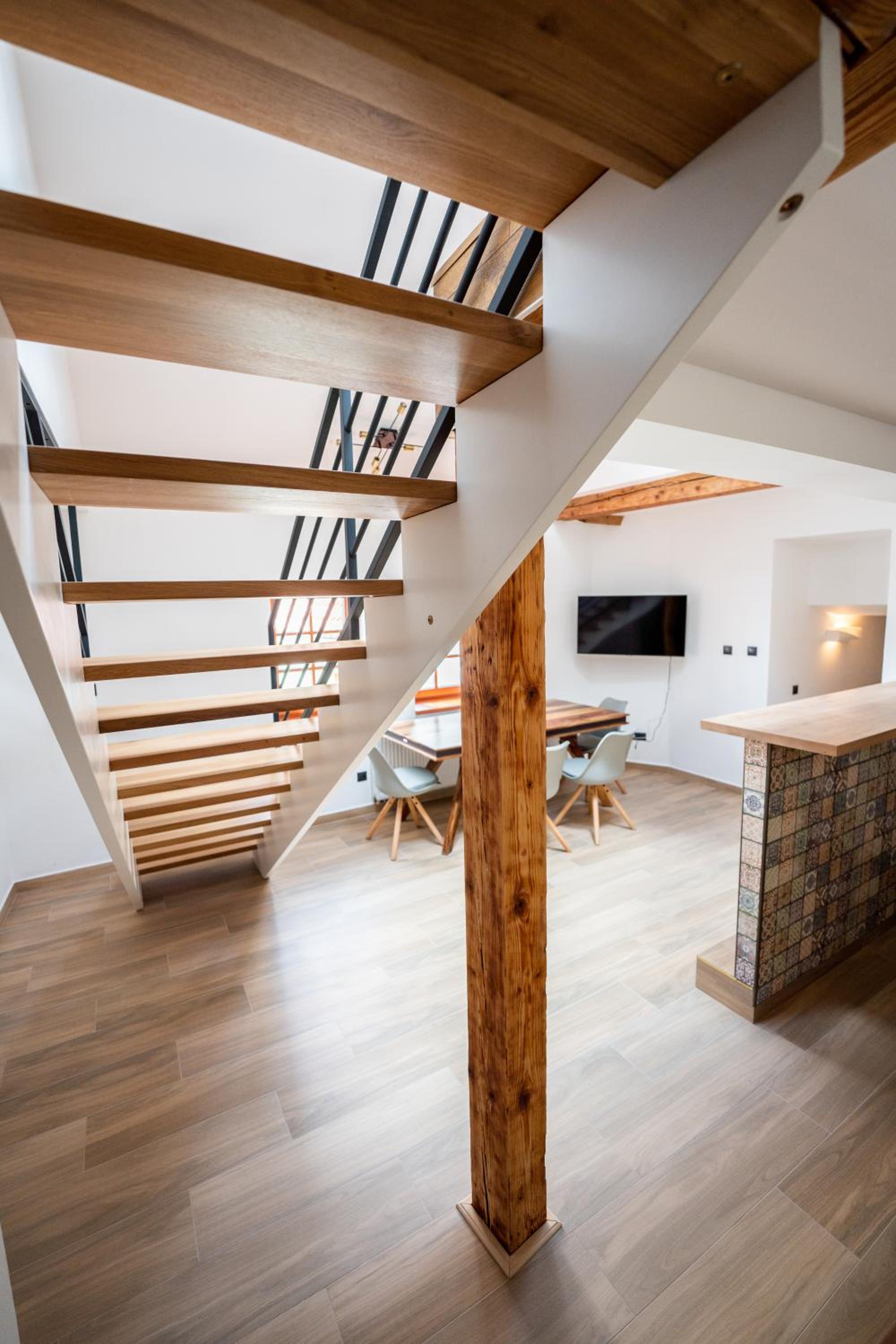 Duplex Apartment - Photo 3