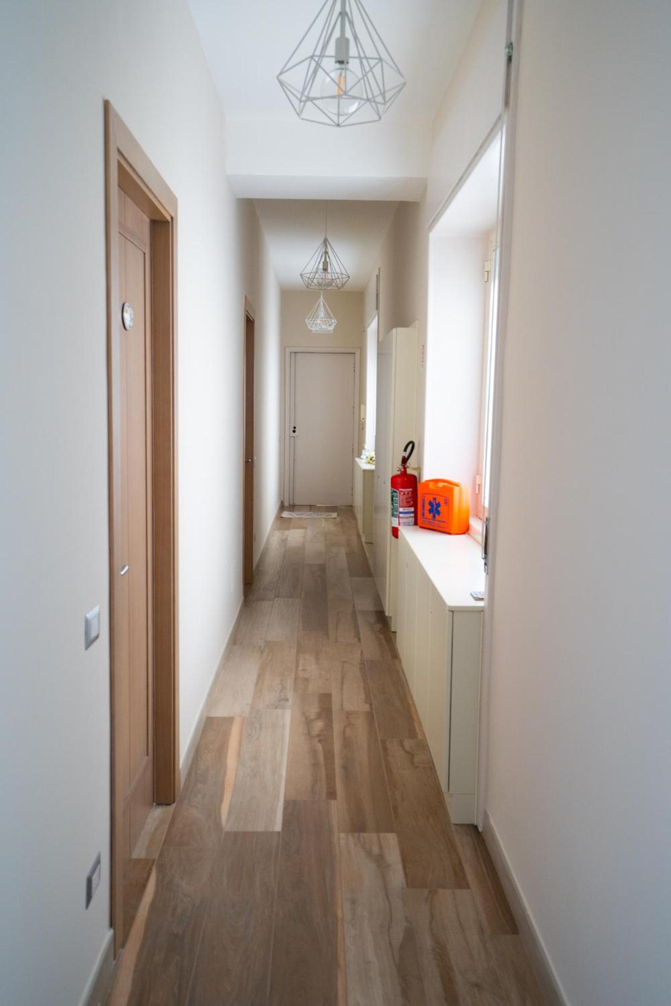 Double Room with Private Bathroom - Photo 12