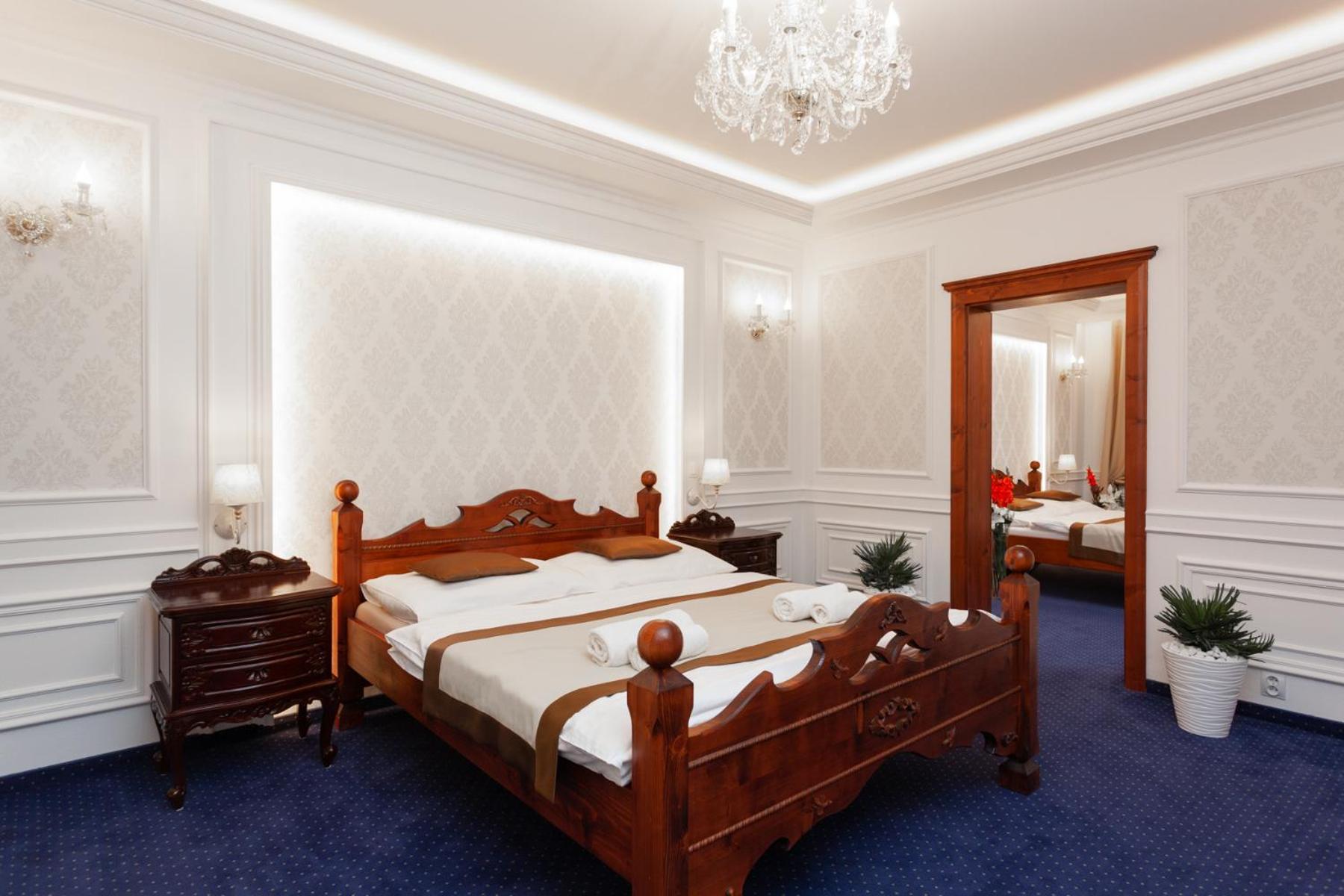 Double Room with Balcony and Private Bathroom photo 3