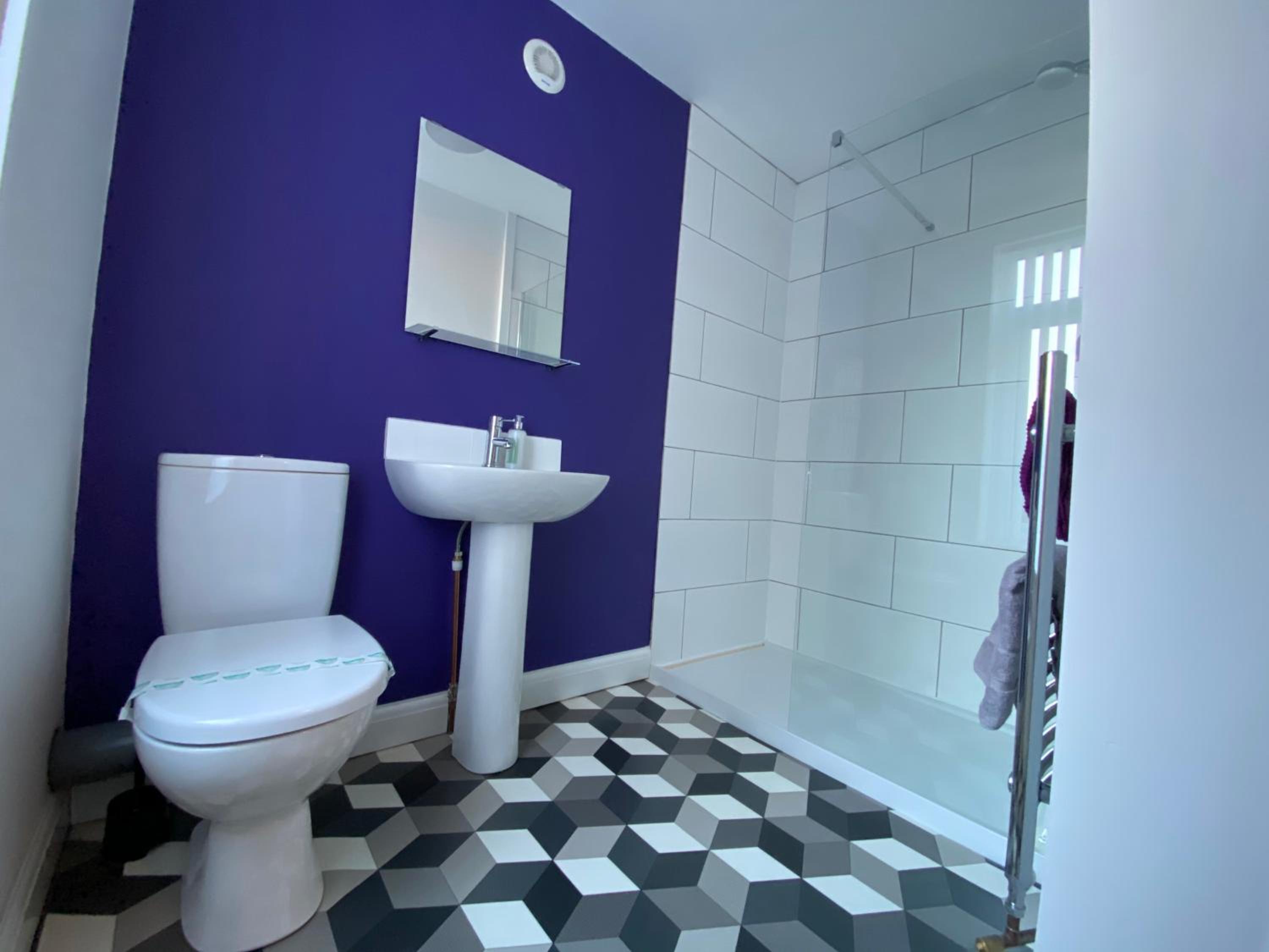 Budget Double Room photo 3