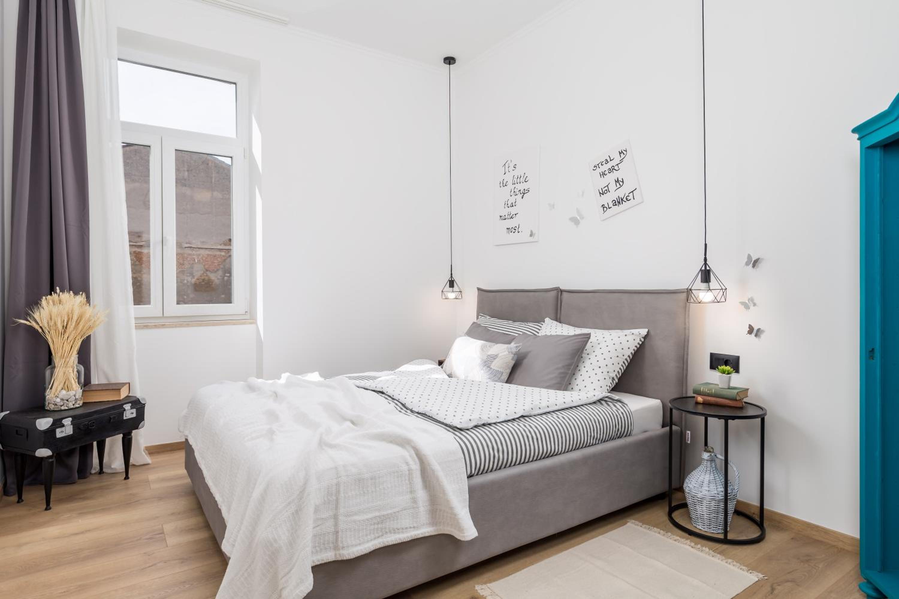Two-Bedroom Apartment - Photo 25