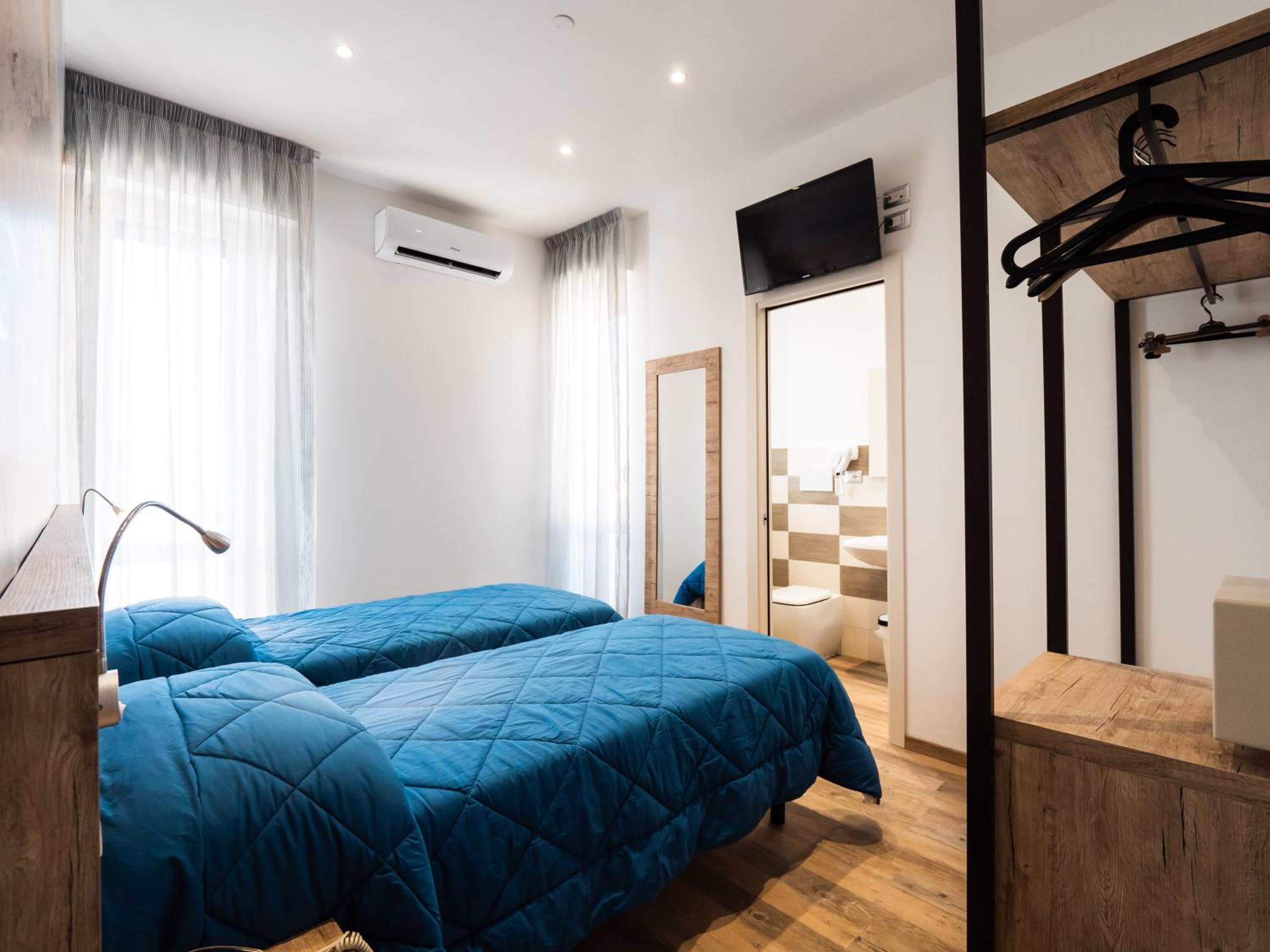 Double or Twin Room photo 2