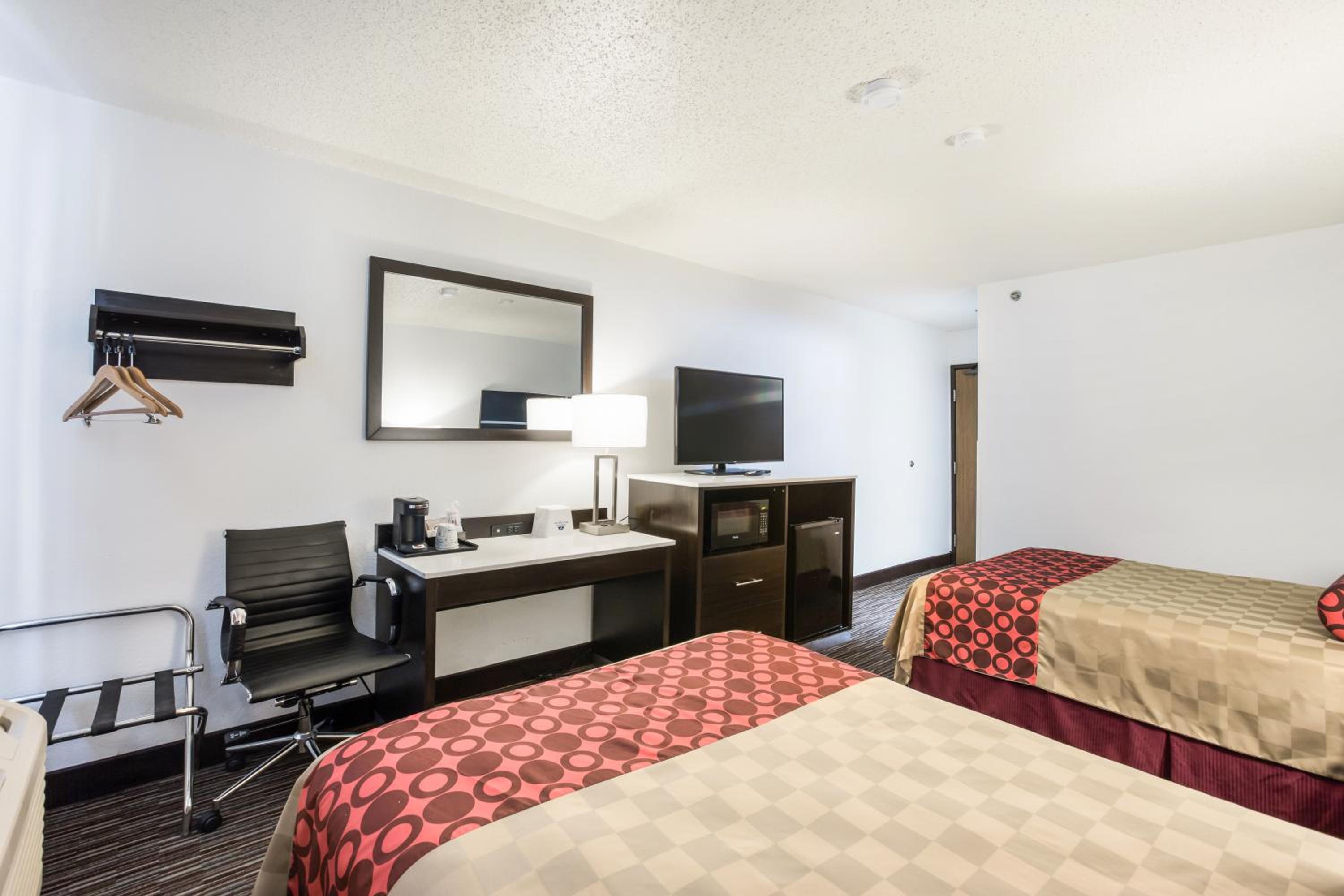 Double Room with Two Double Beds - Non Smoking - Photo 4