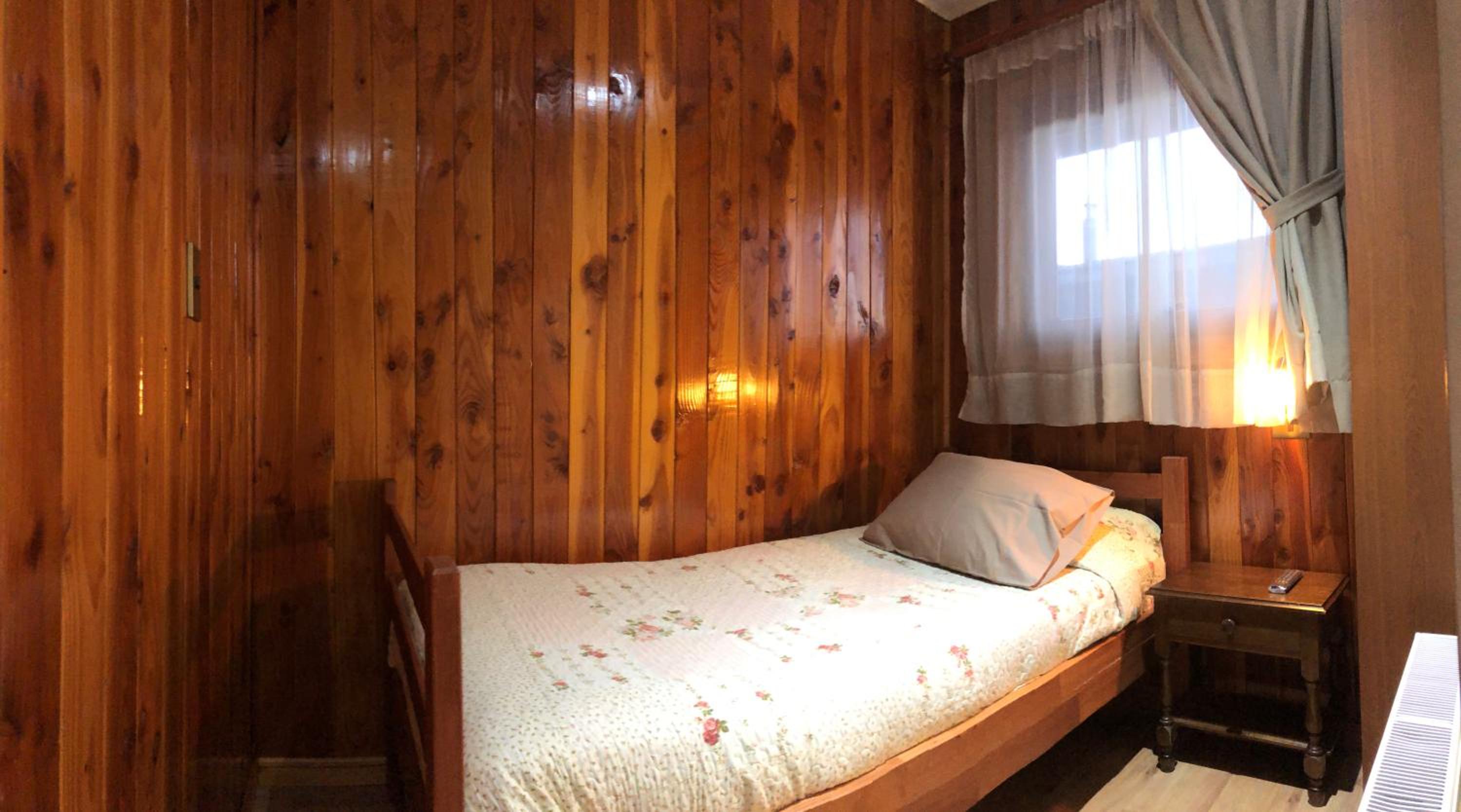 Single Room with Private Bathroom photo 3