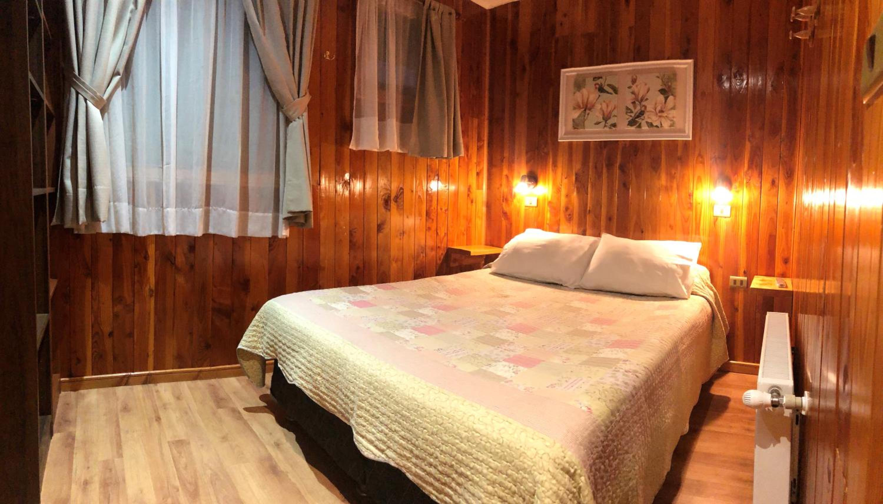 Double Room with Private Bathroom photo 2