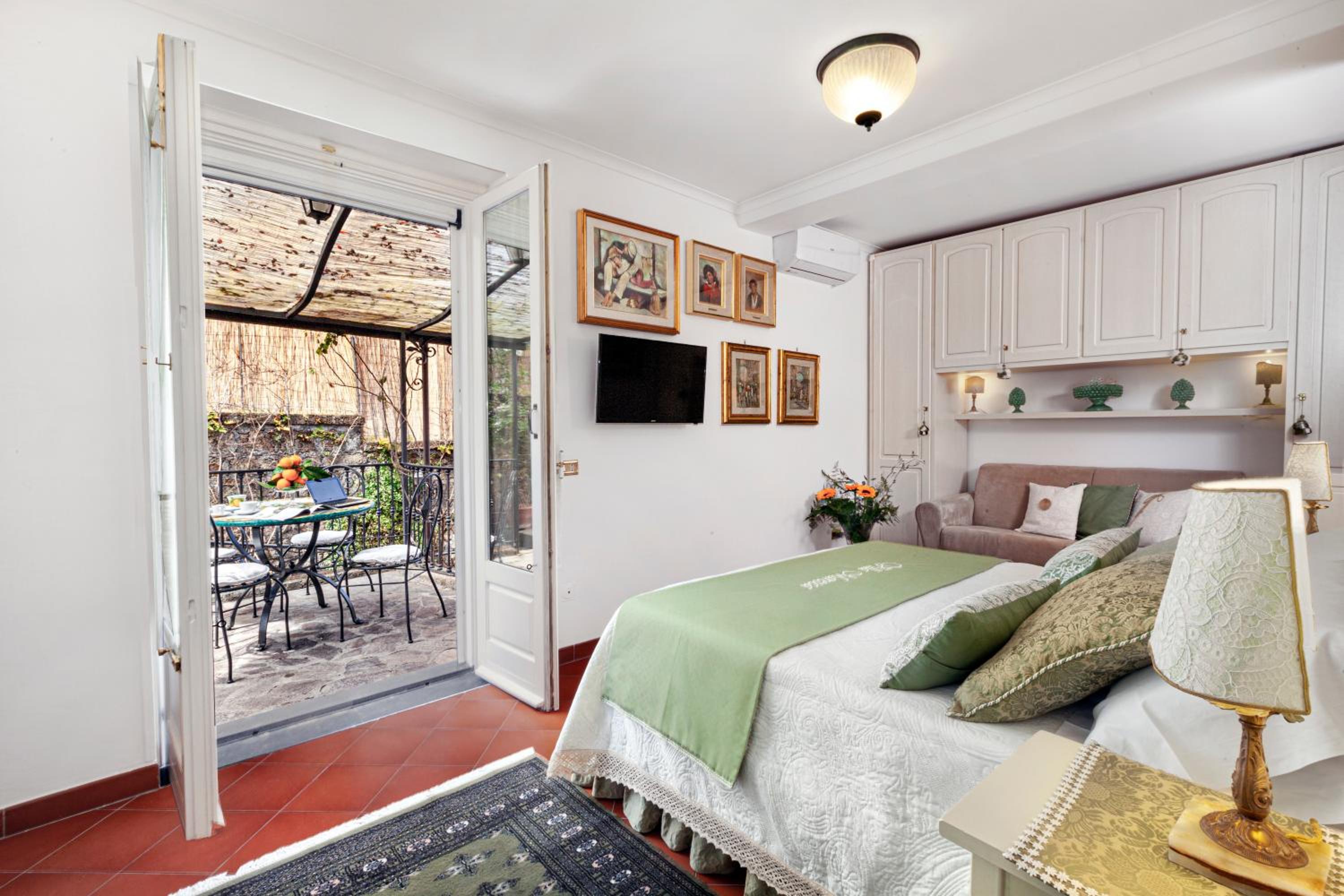Double Room with Patio