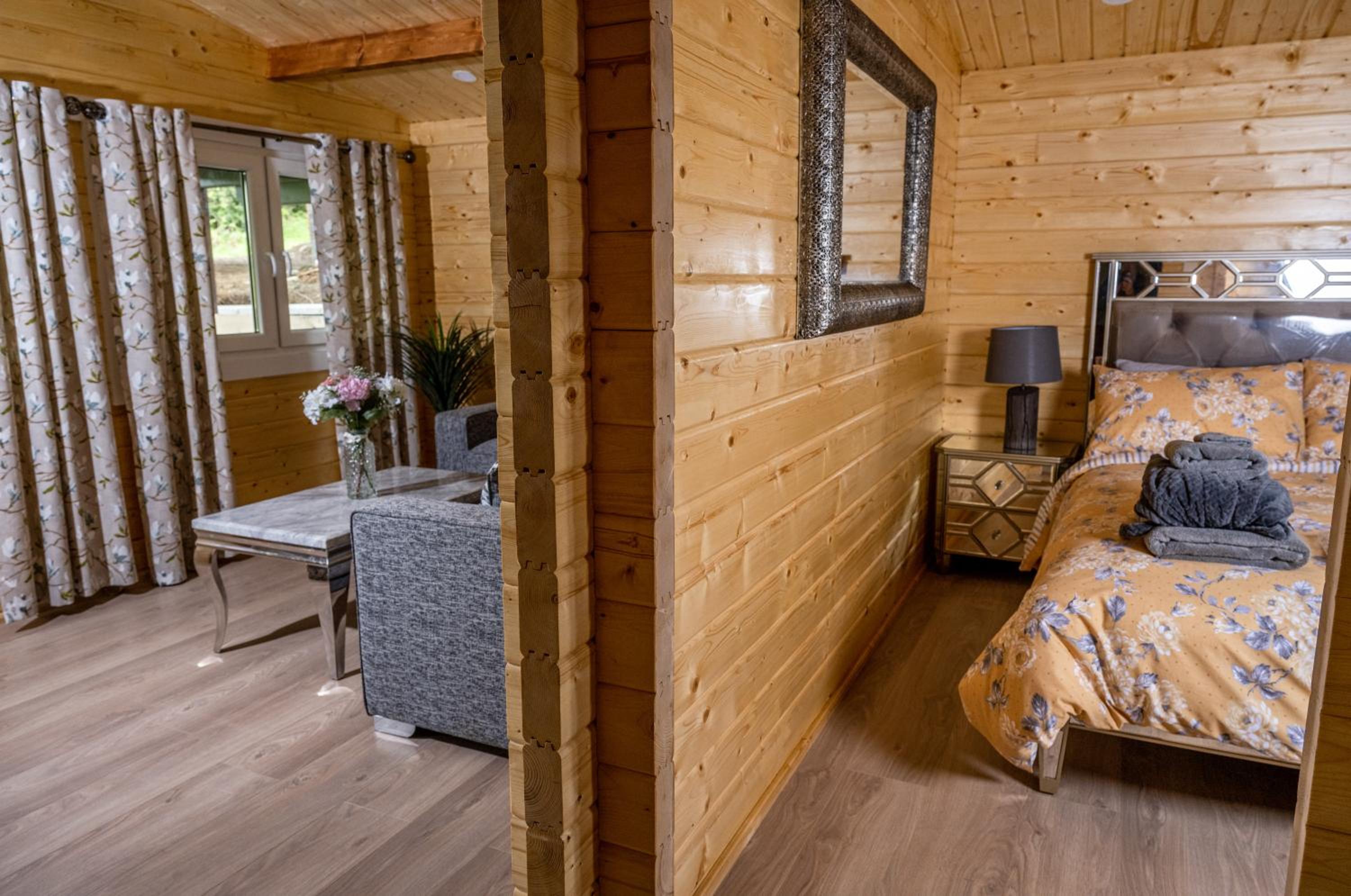 One-Bedroom Chalet - Photo 8