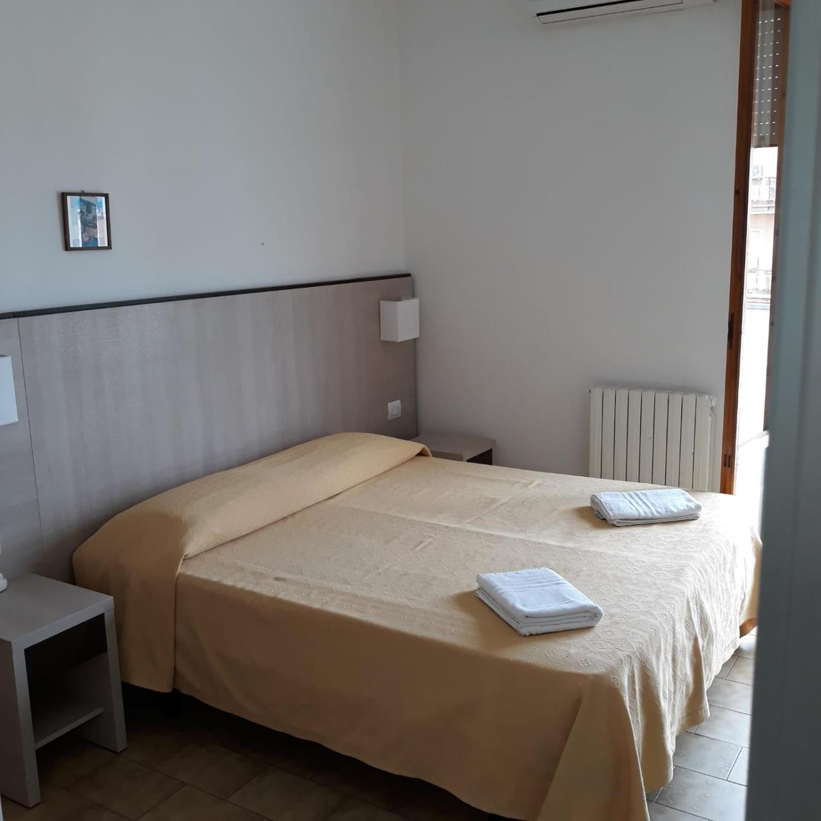 Double or Twin Room - Photo 1