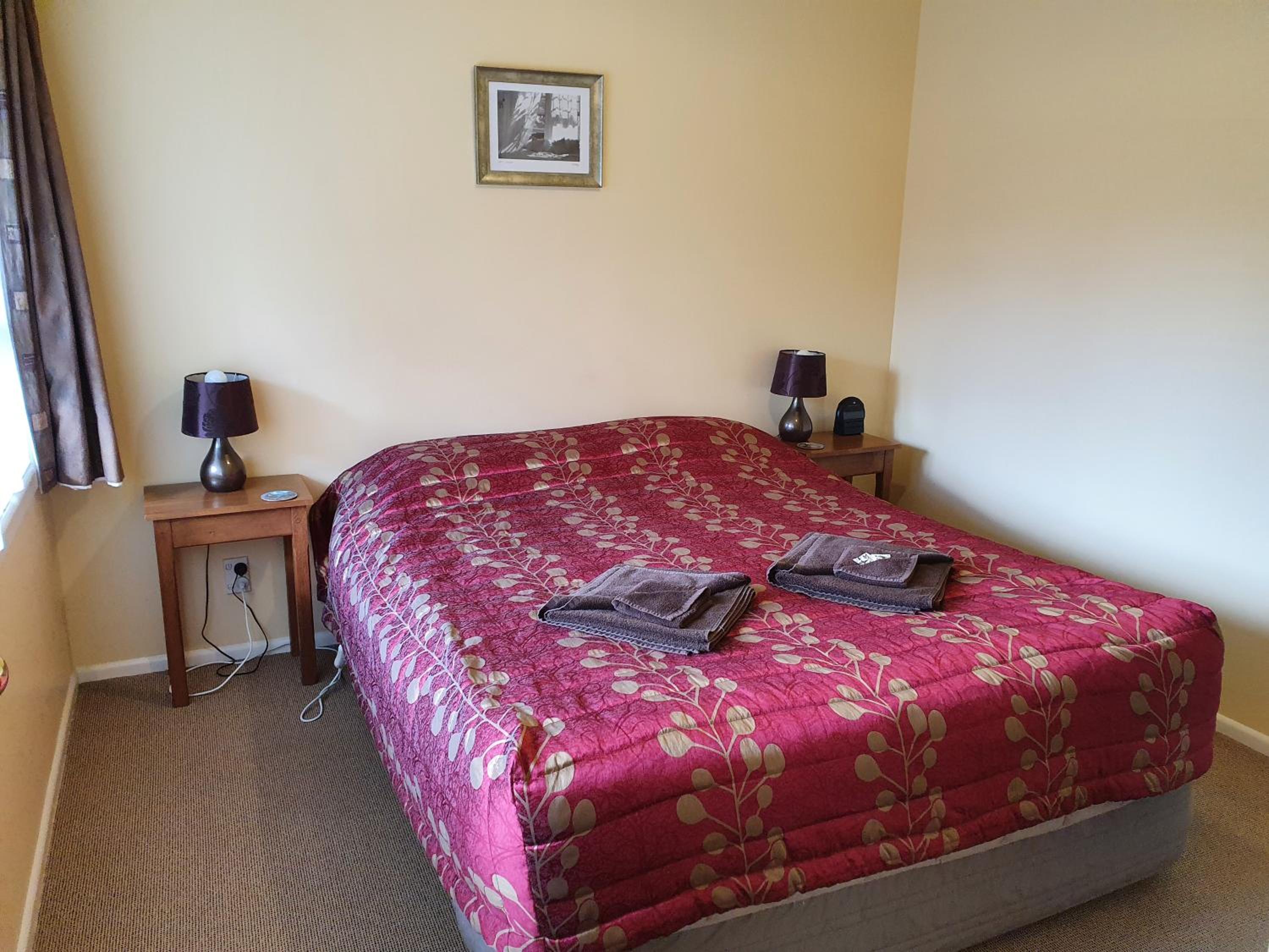 Queen Room with Garden View - Photo 5