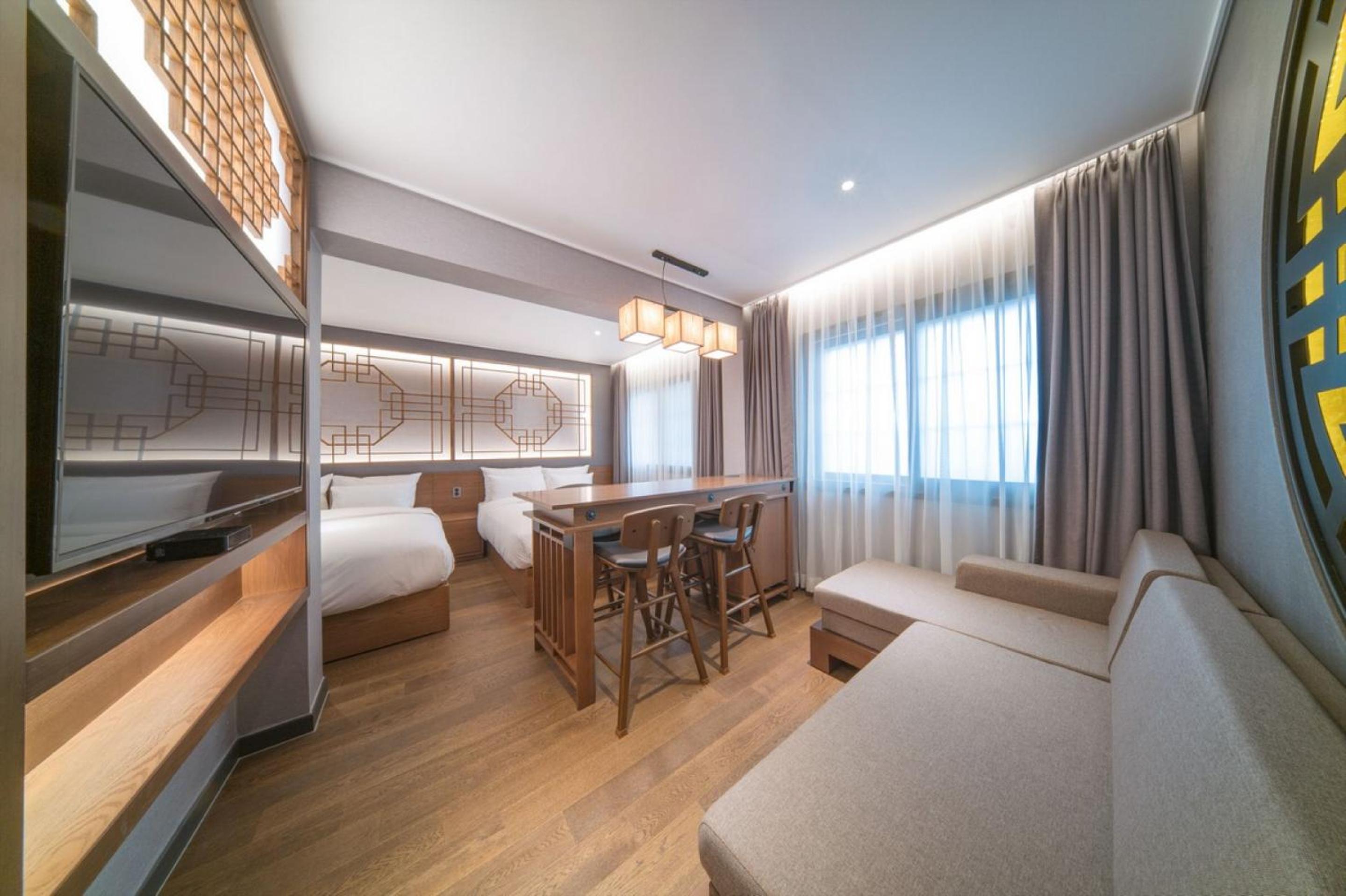 [Breakfast for 2 PKG] Spa Suite Family photo 2