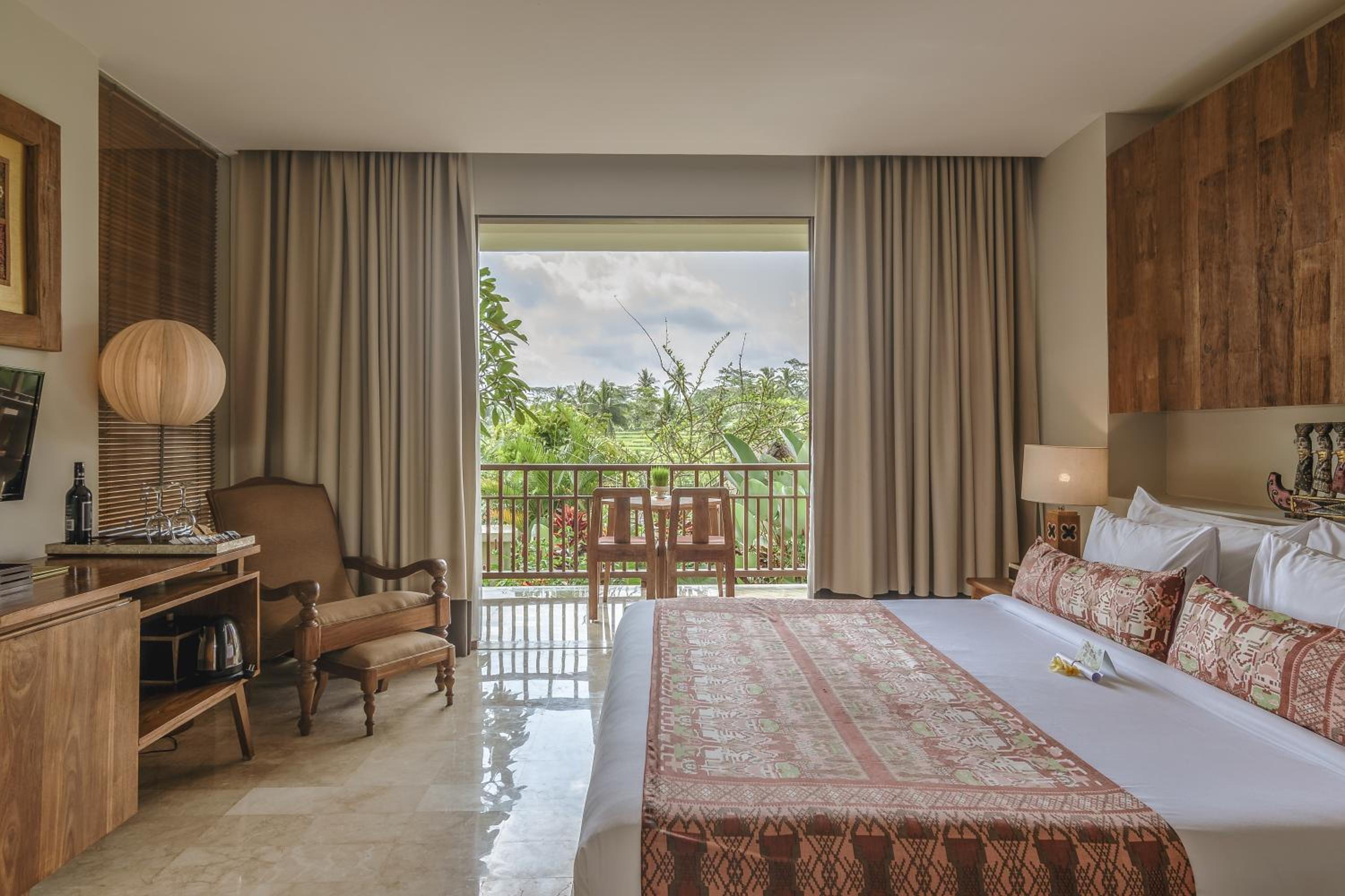The Lotus Pond Suite photo 2