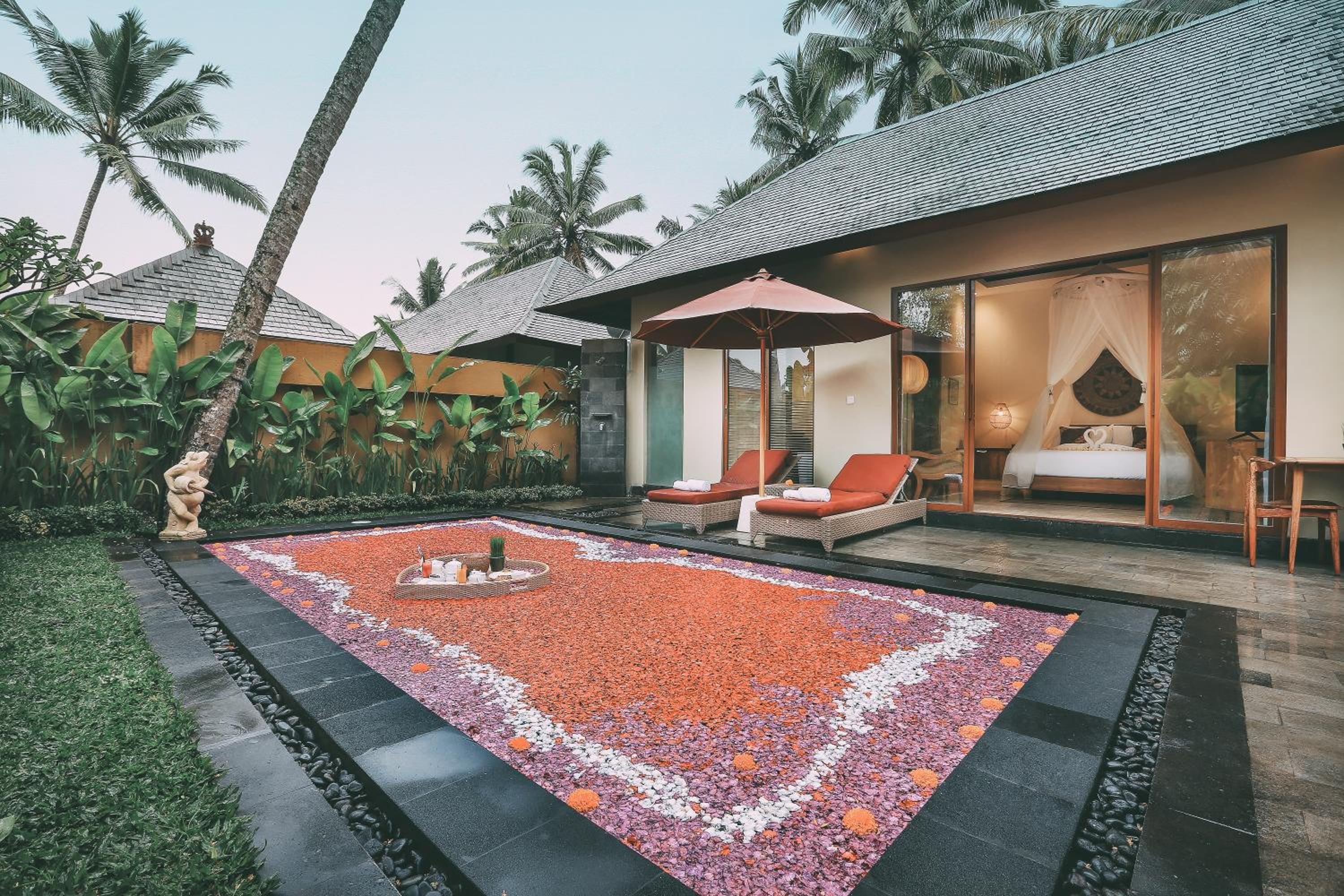 One-Bedroom Deluxe Pool Villa photo 1