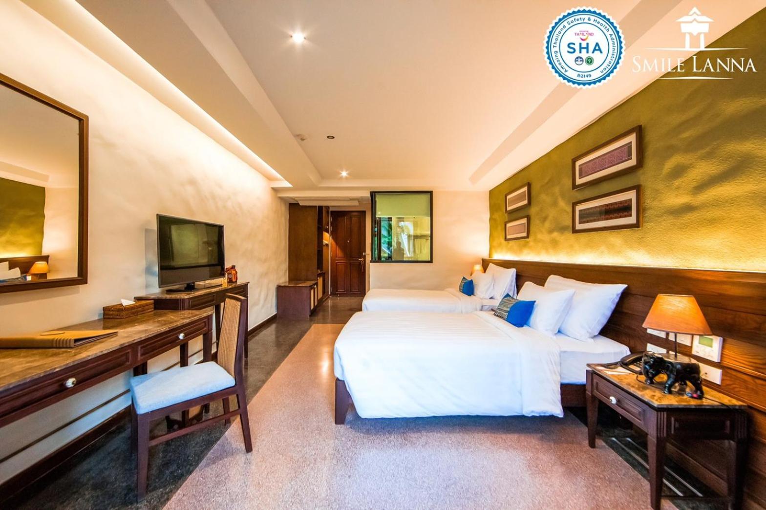 Deluxe Double or Twin Room photo 3