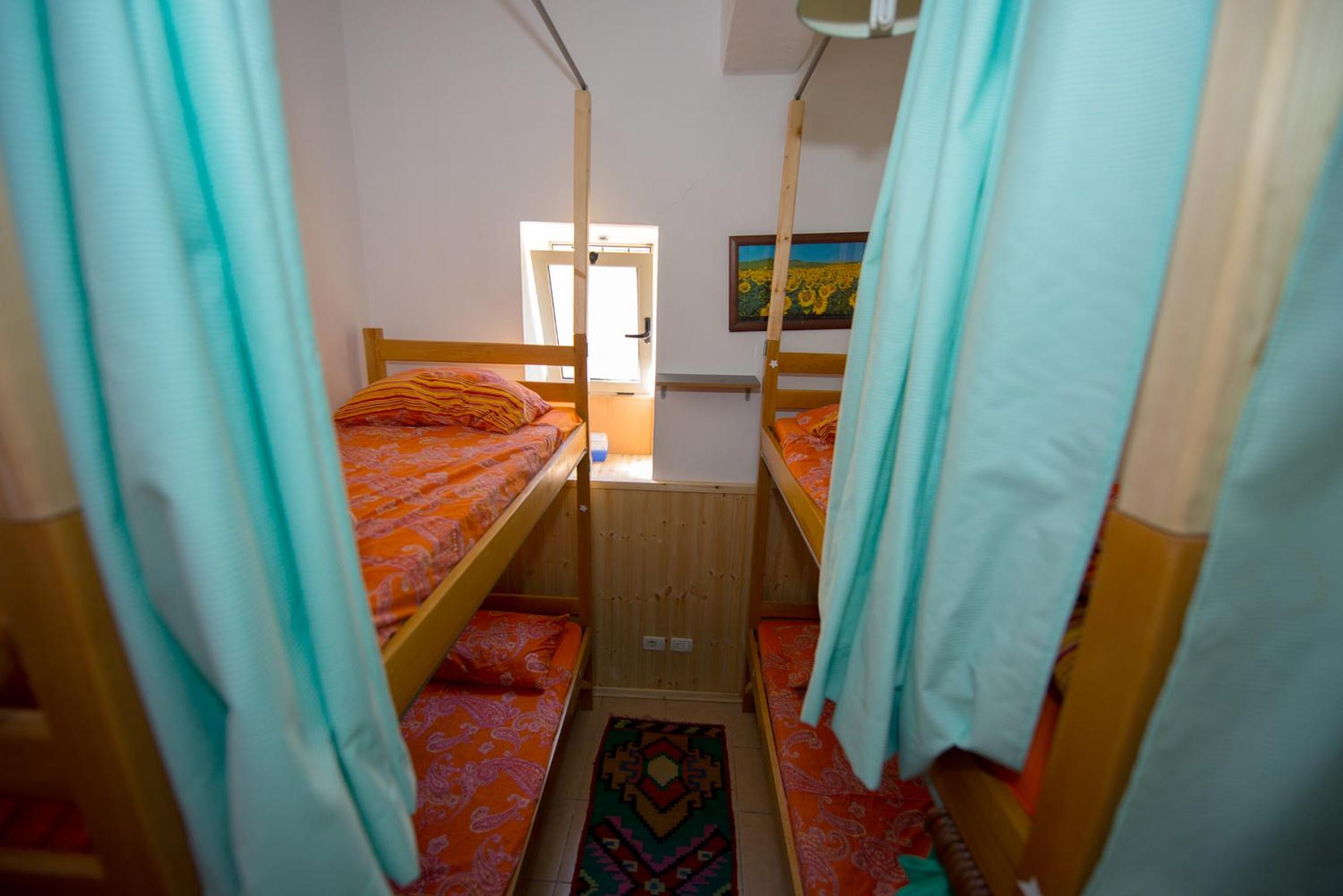 Bed in 4-Bed Dormitory Room photo 2