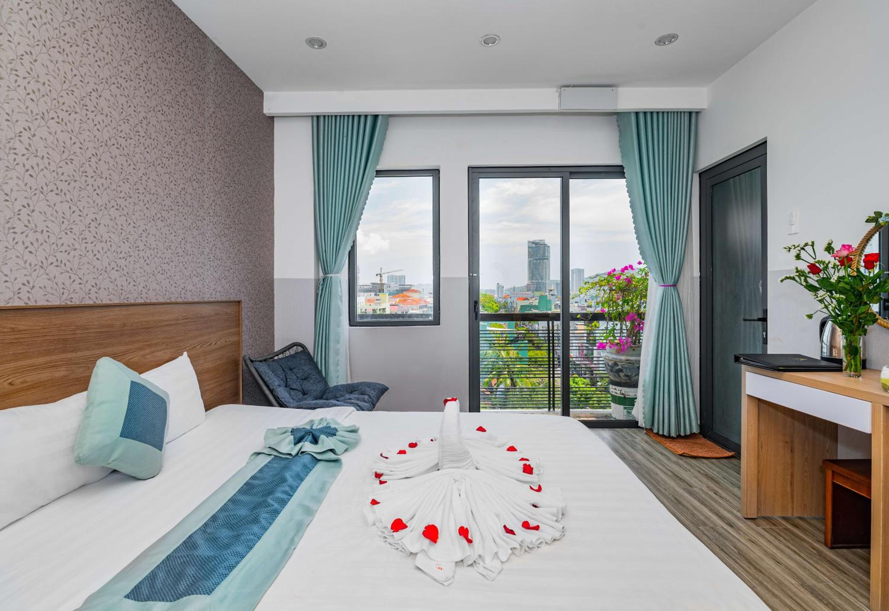Double Room with Balcony photo 3