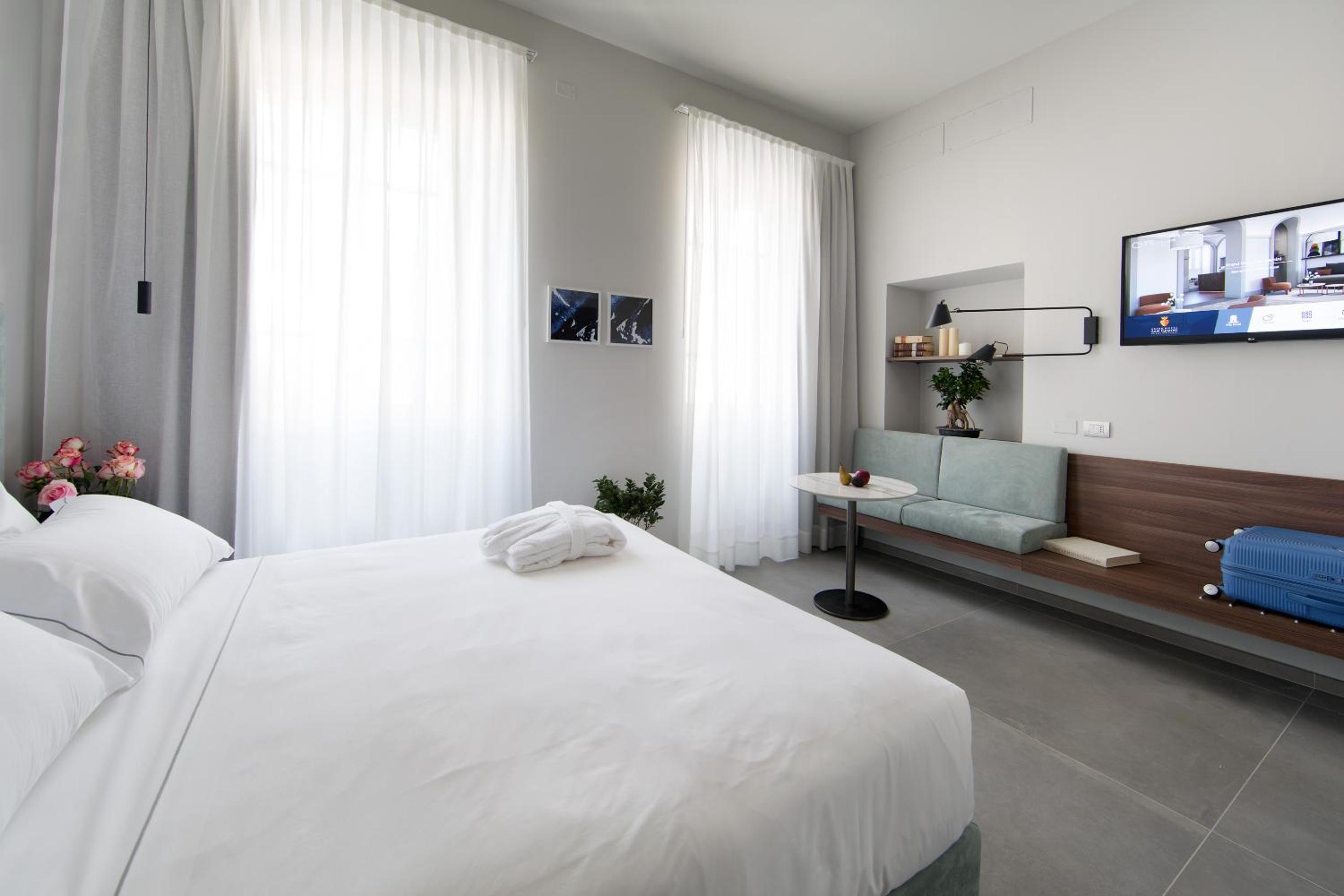 Deluxe Double or Twin Room photo 1
