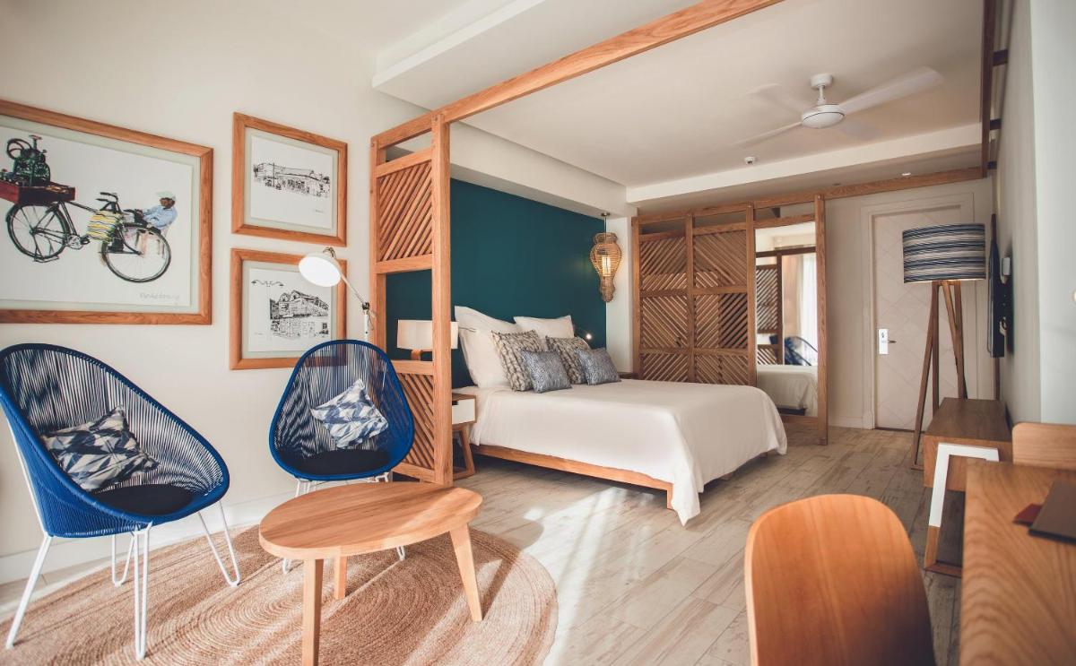 Swim – Up Room – Honeymooners Only photo 3