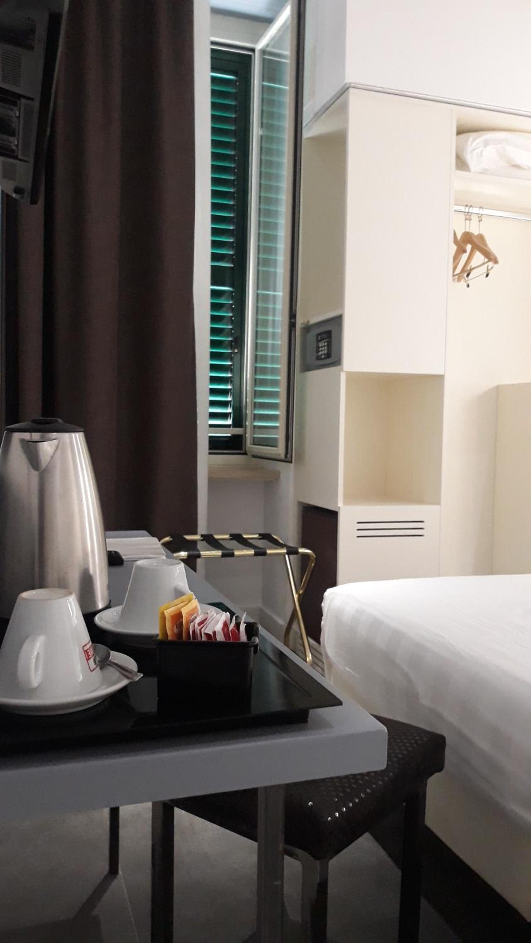 Standard Double or Twin Room photo 2