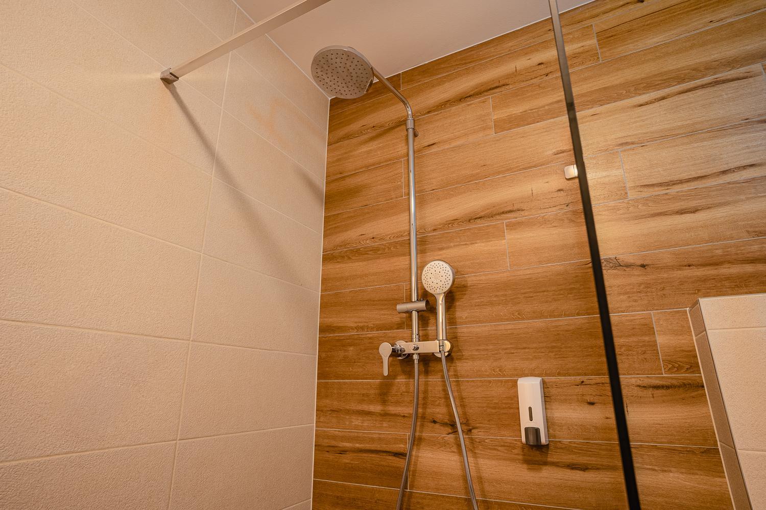 Double or Twin Room - Photo 5