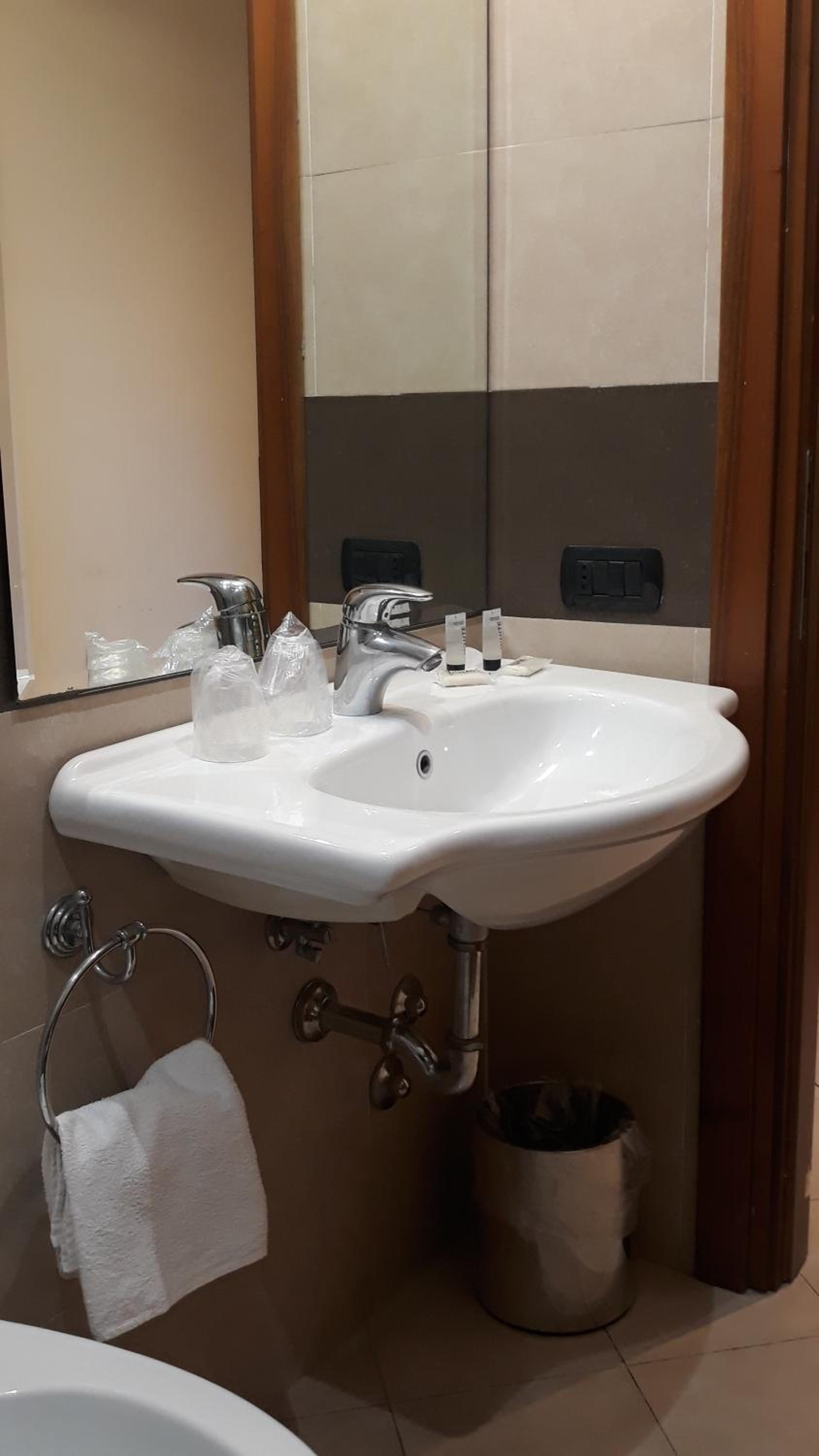 Single Room photo 2
