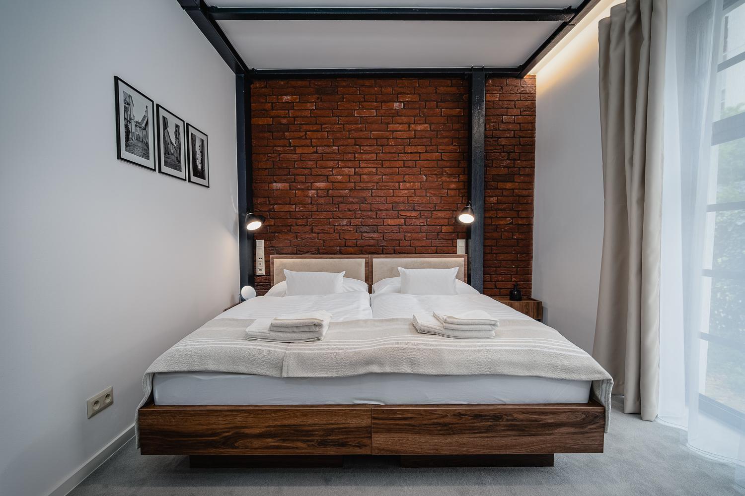 Standard King Room - Photo 4
