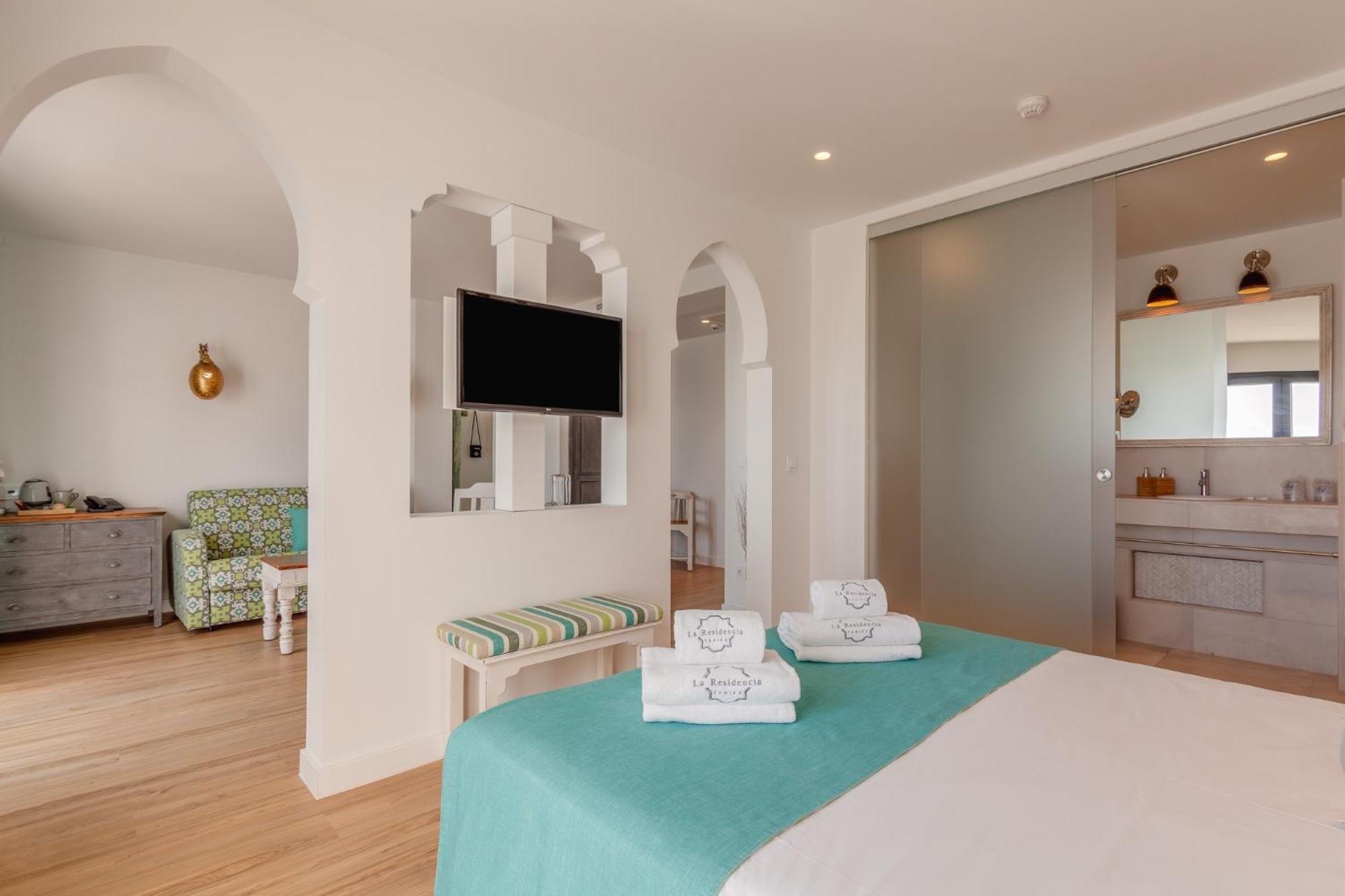 Junior Suite with Sea View photo 2