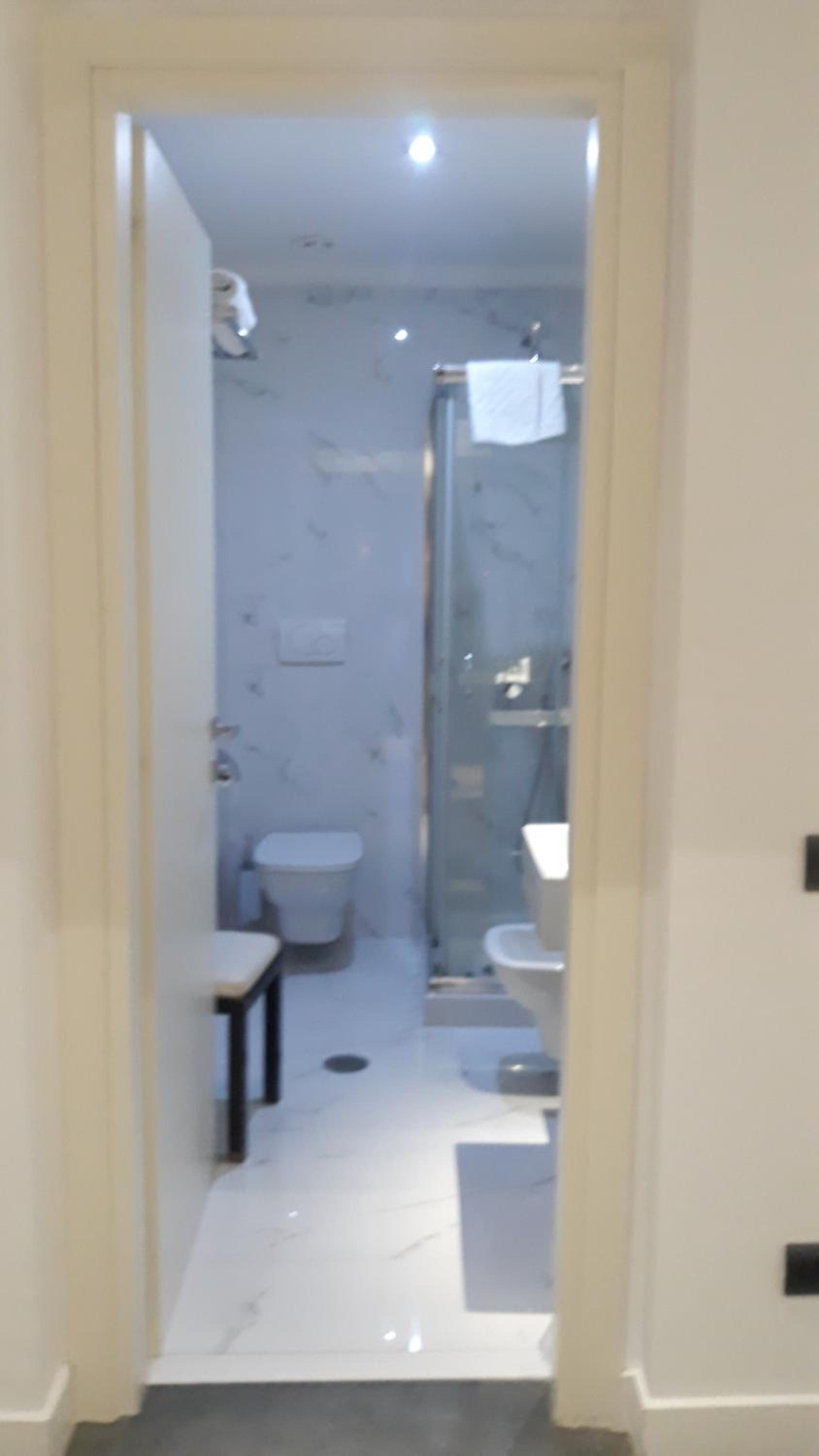 Standard Double or Twin Room photo 3
