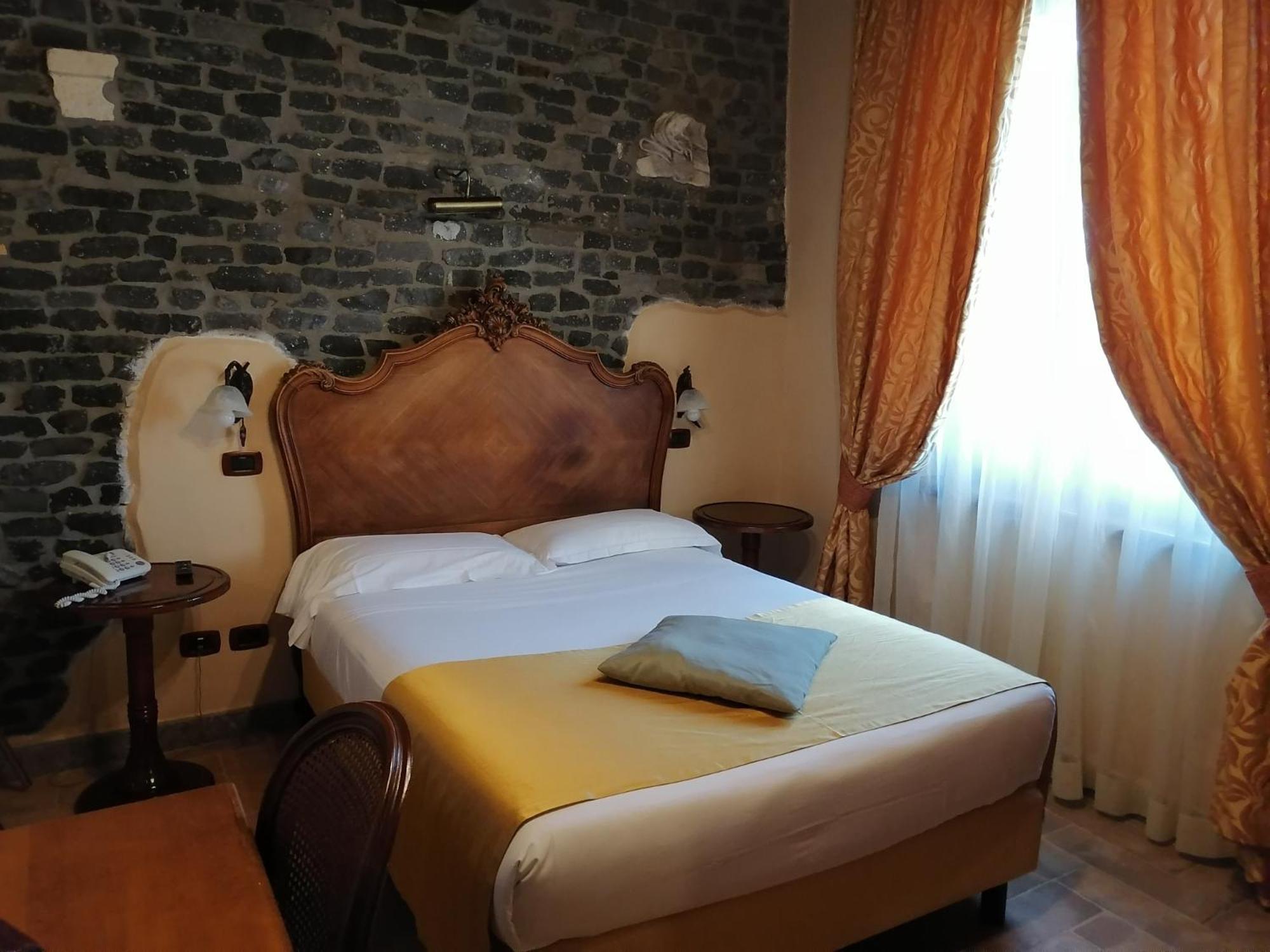 Classic Double Room - Photo 4