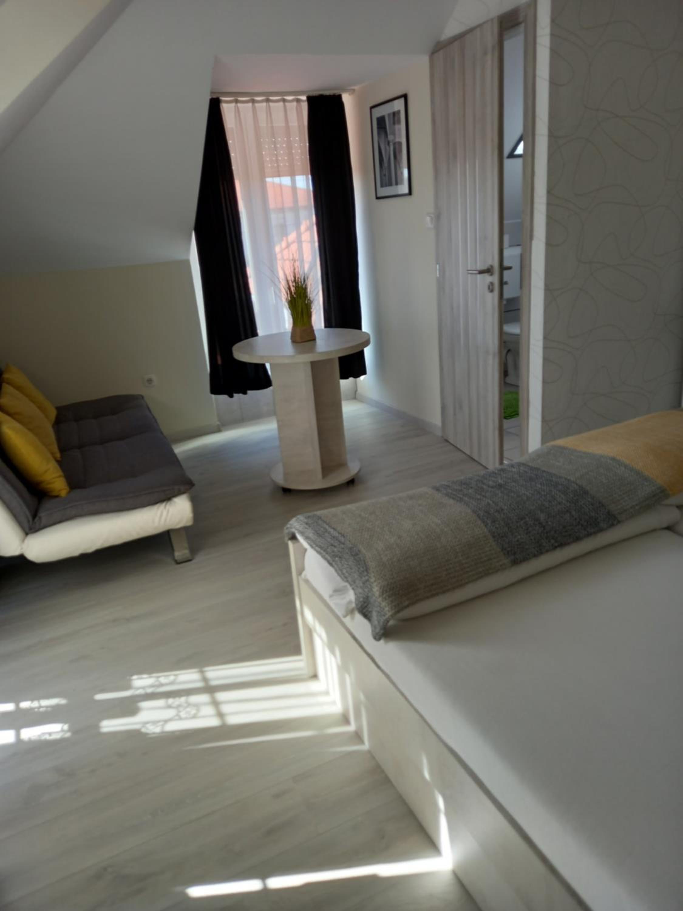 Triple Room photo 2