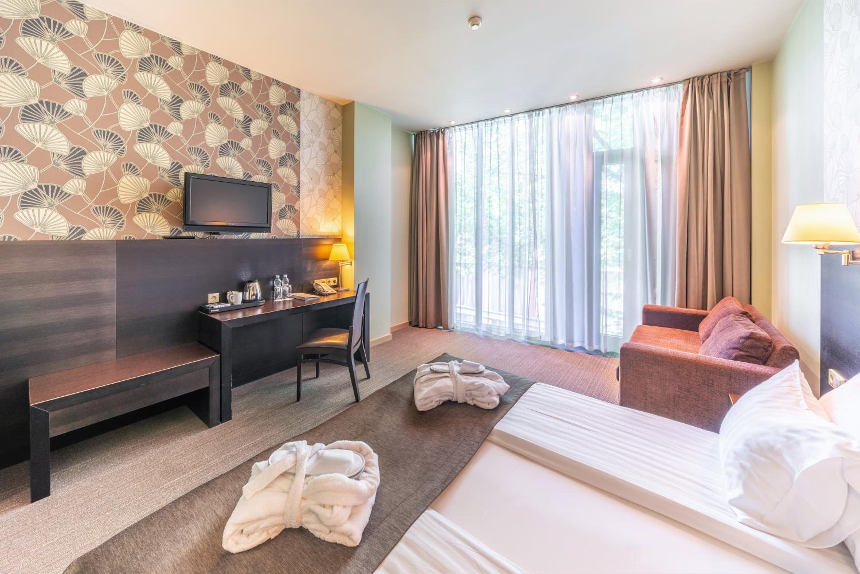 Superior Double Room - Photo 8