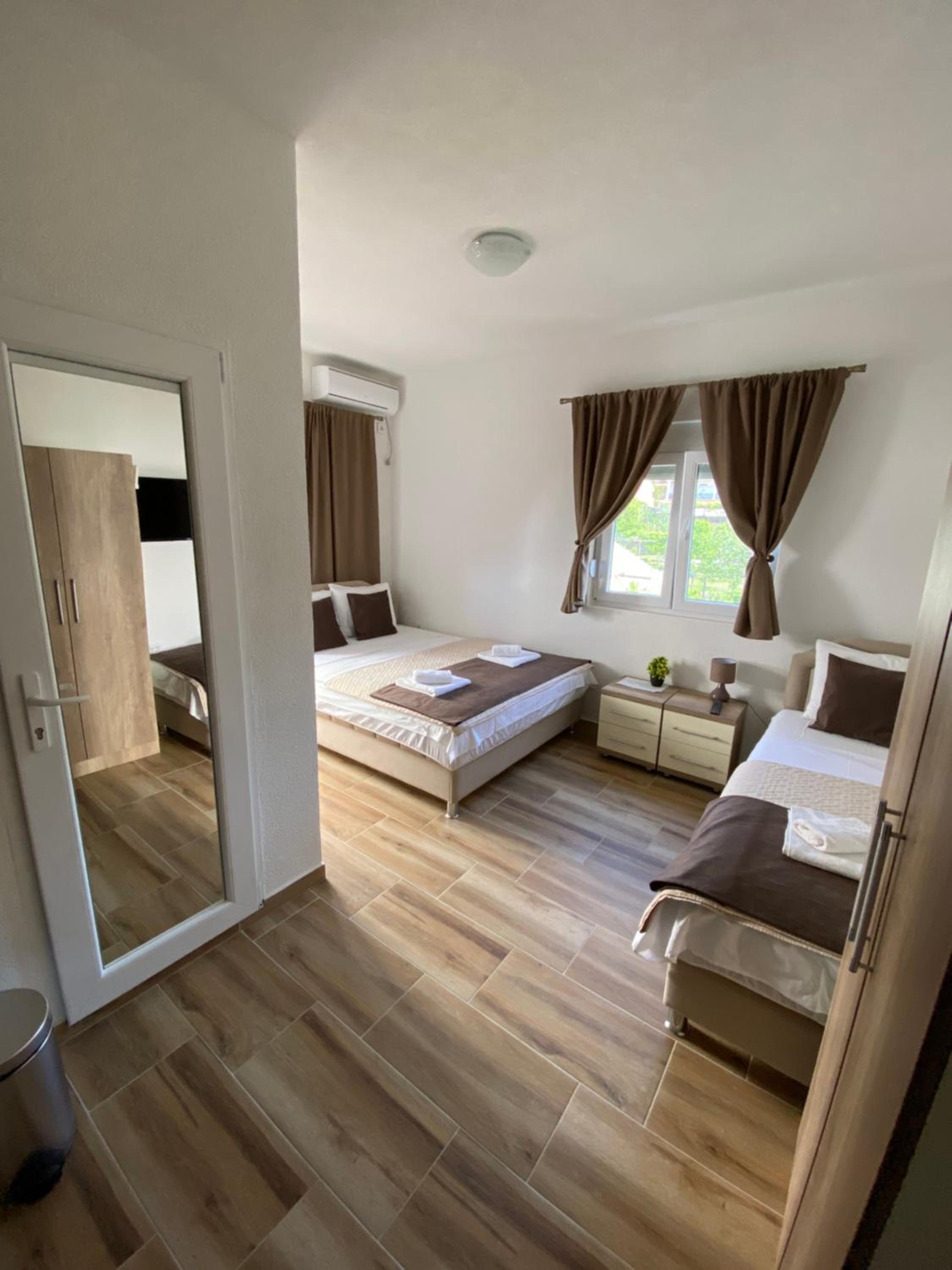 Double Room with Balcony (3 Adults)