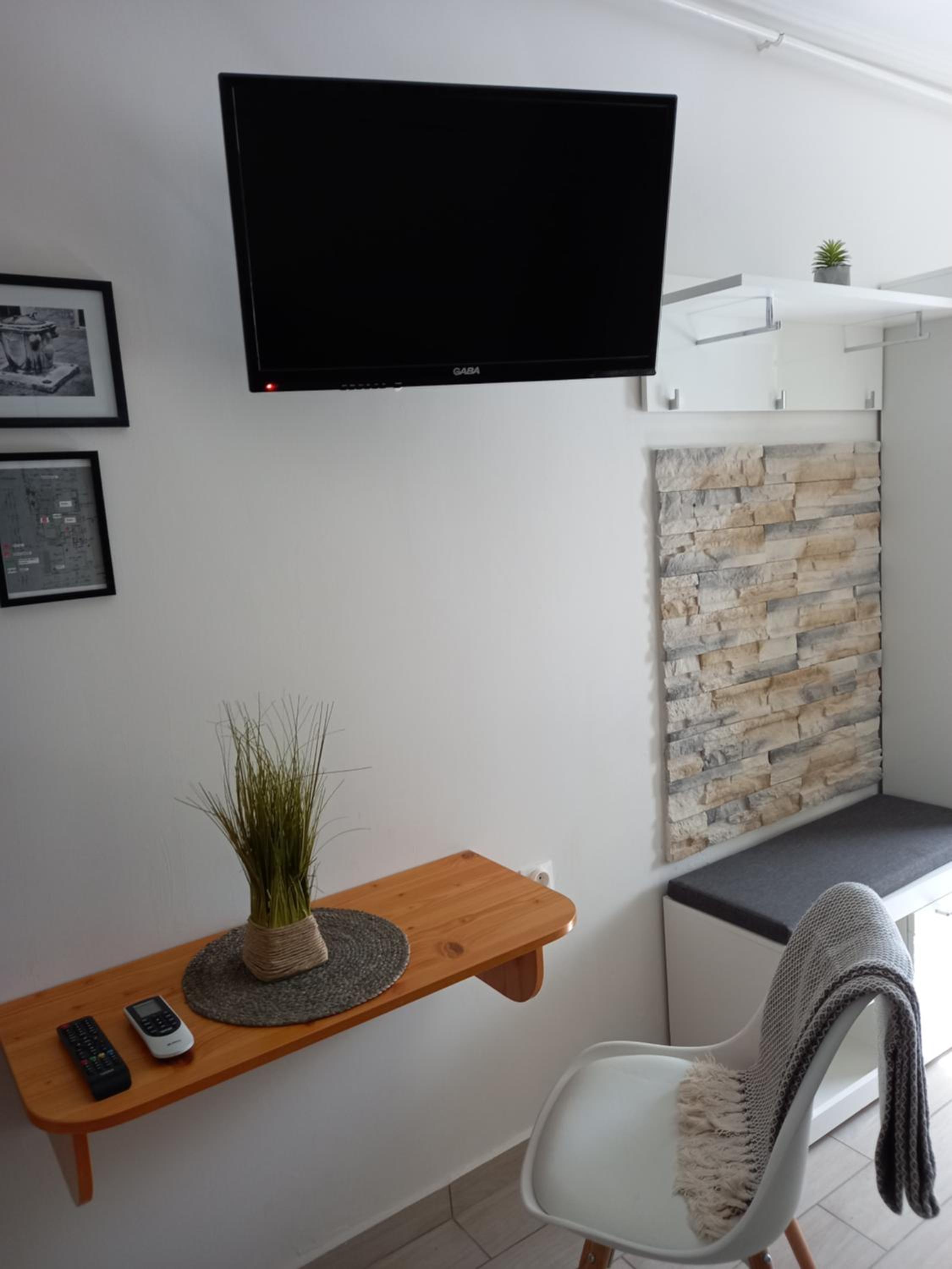 Single Room photo 2