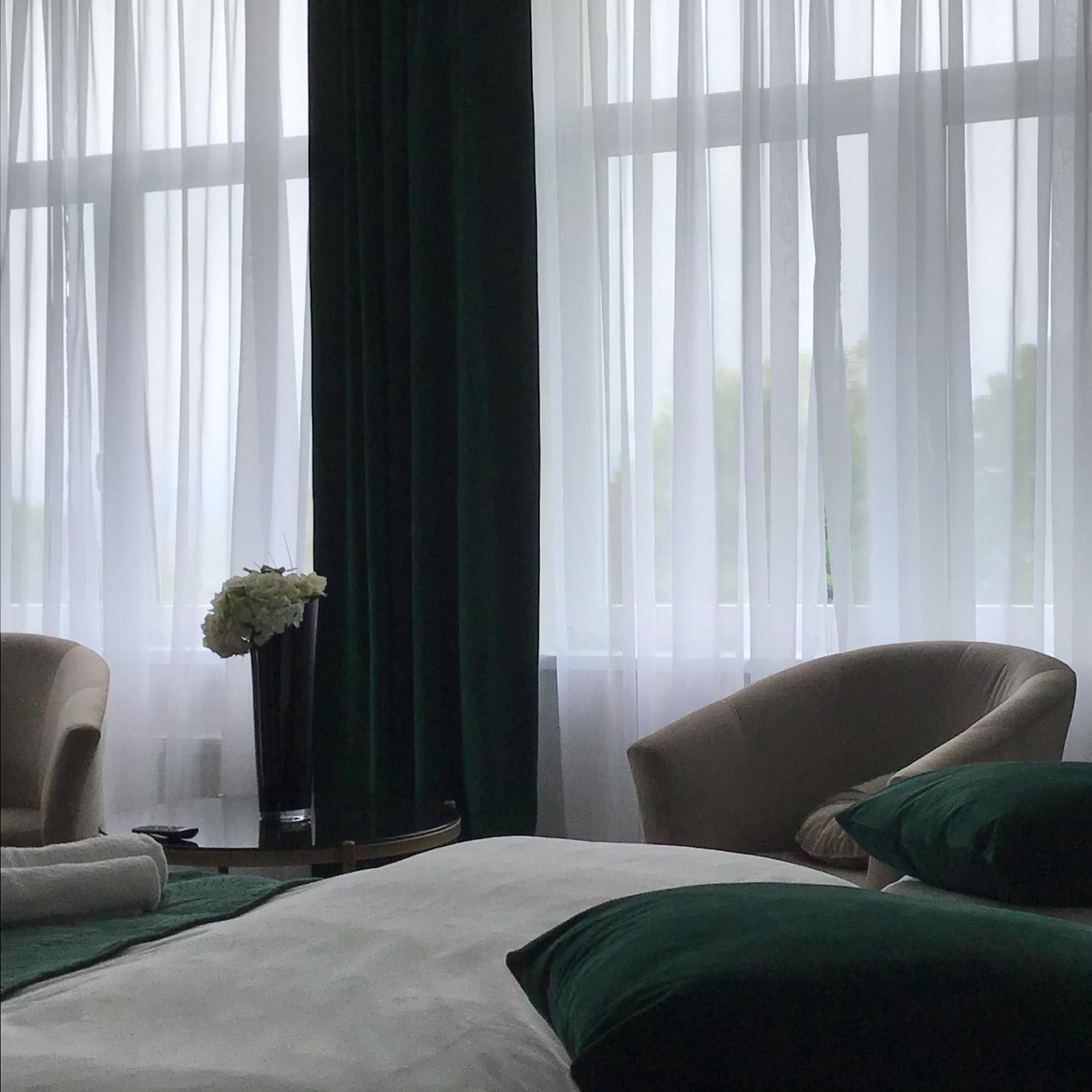 Double Room with Balcony - Photo 9