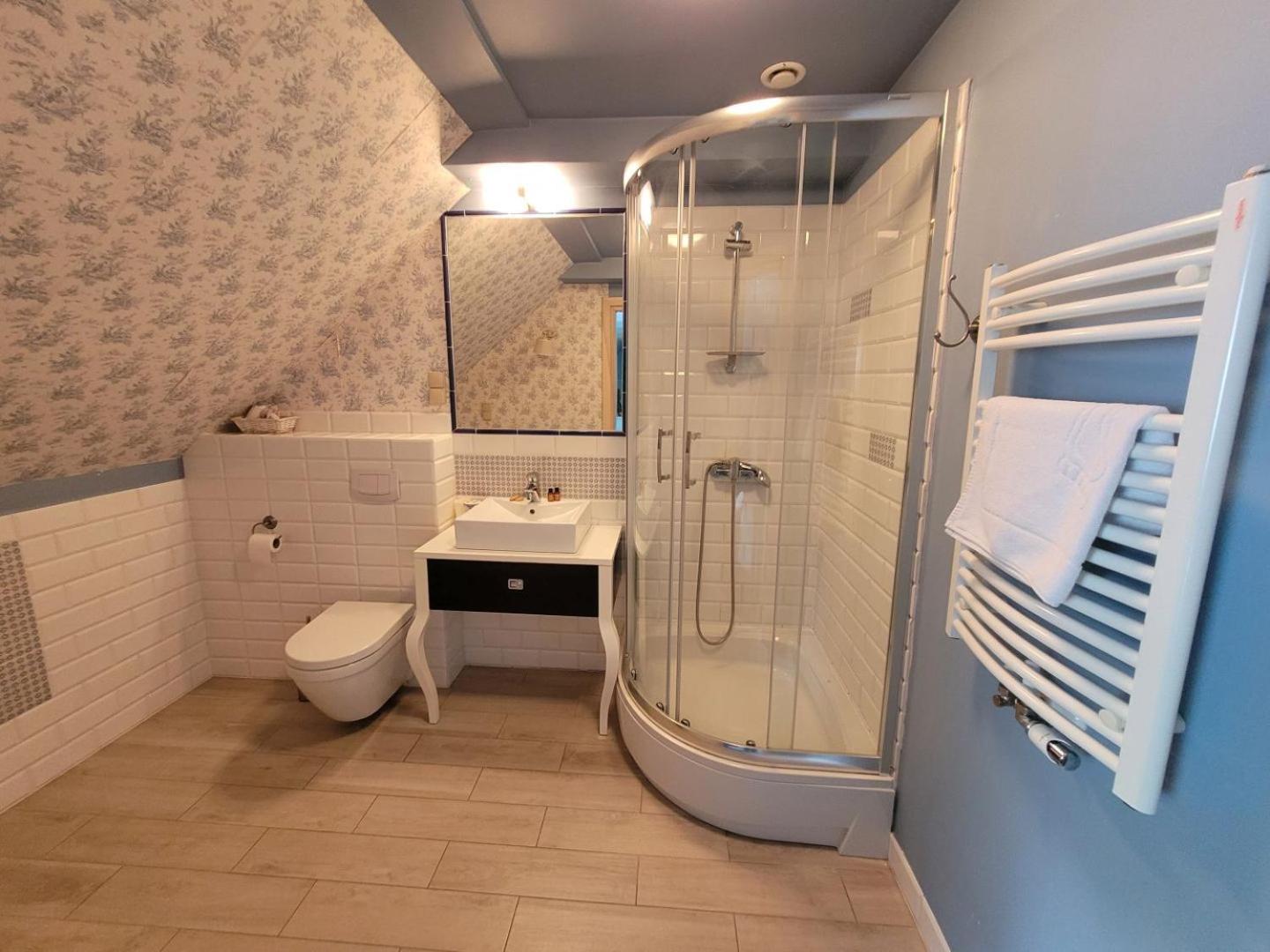 Double Room with Extra Bed - Photo 8
