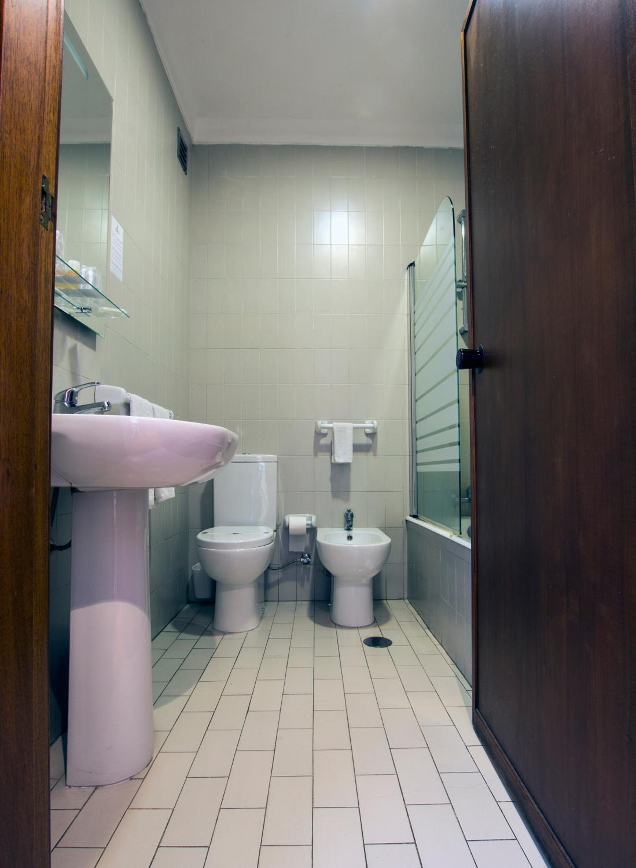 Single Room photo 2