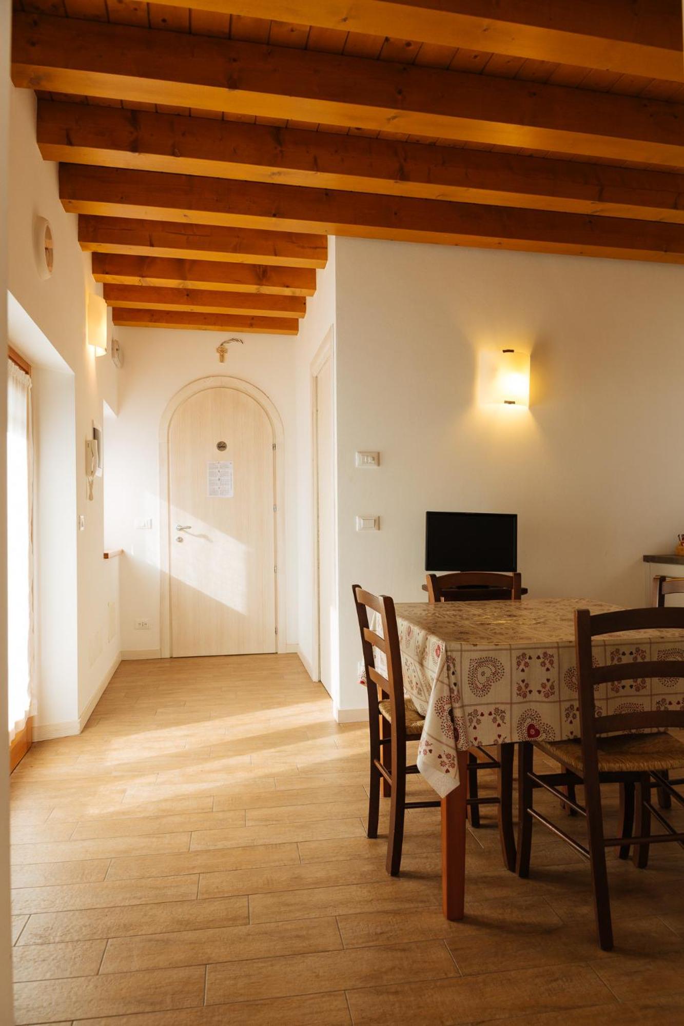 Apartment - Ground Floor photo 2