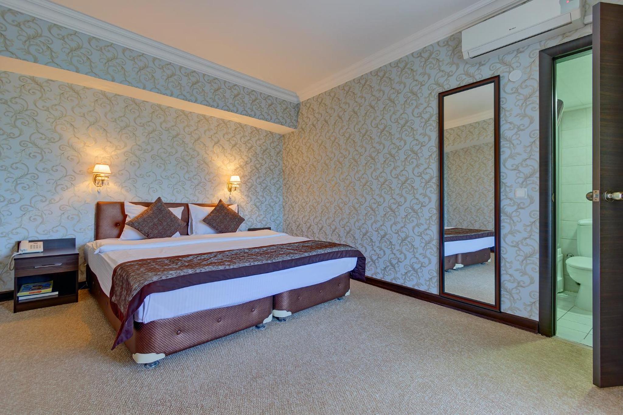 Deluxe Double Room photo 2