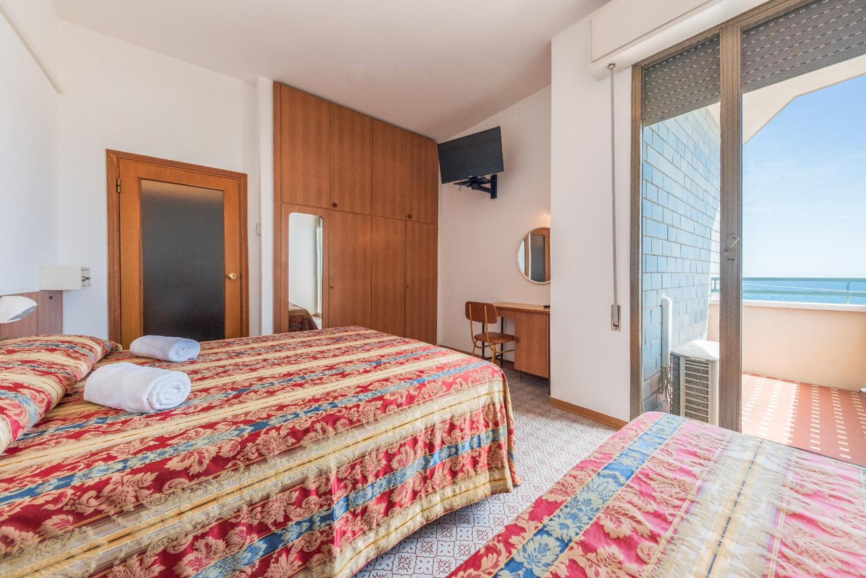 Triple Room with Sea View photo 1
