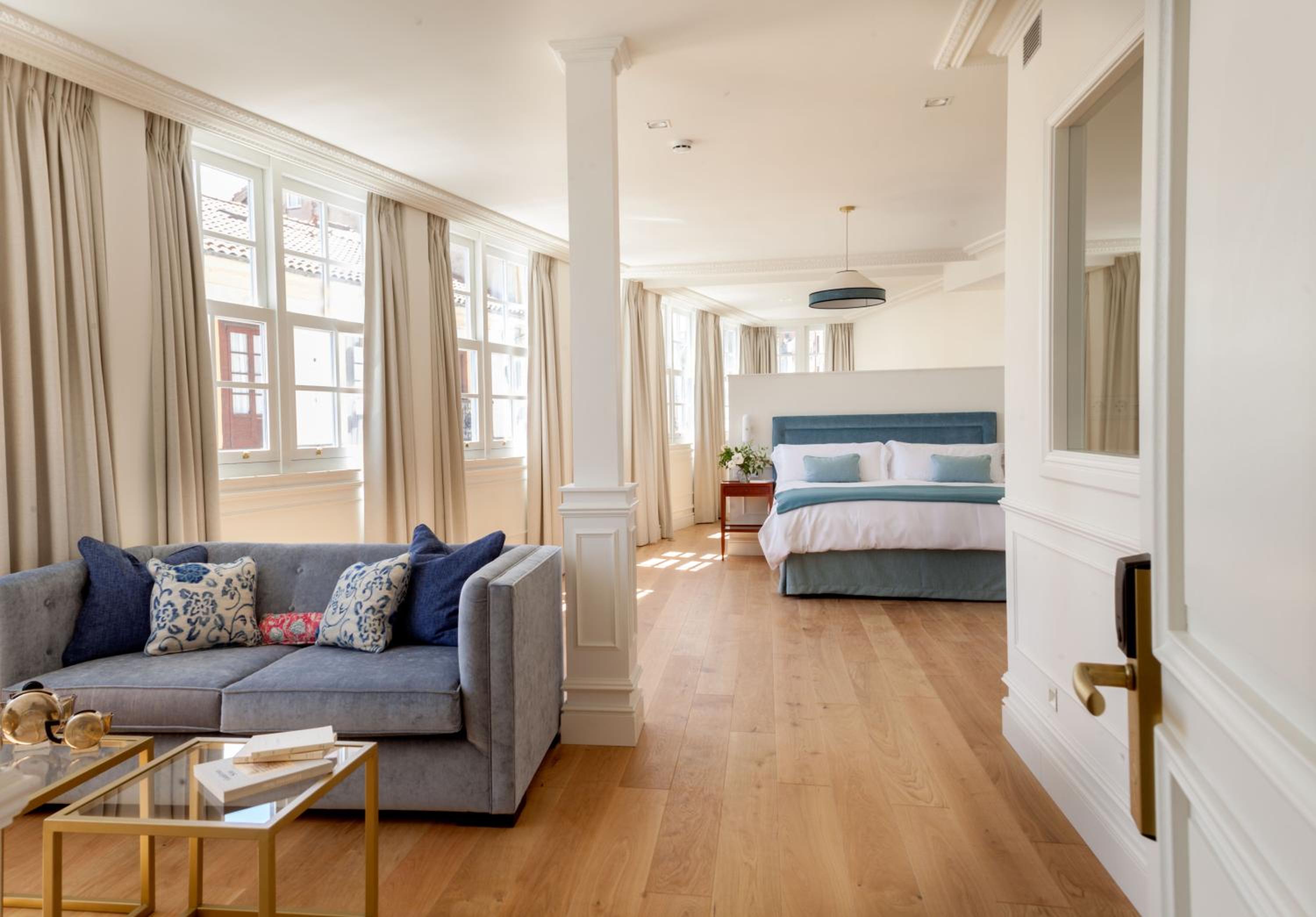 Suite with River View - Photo 5