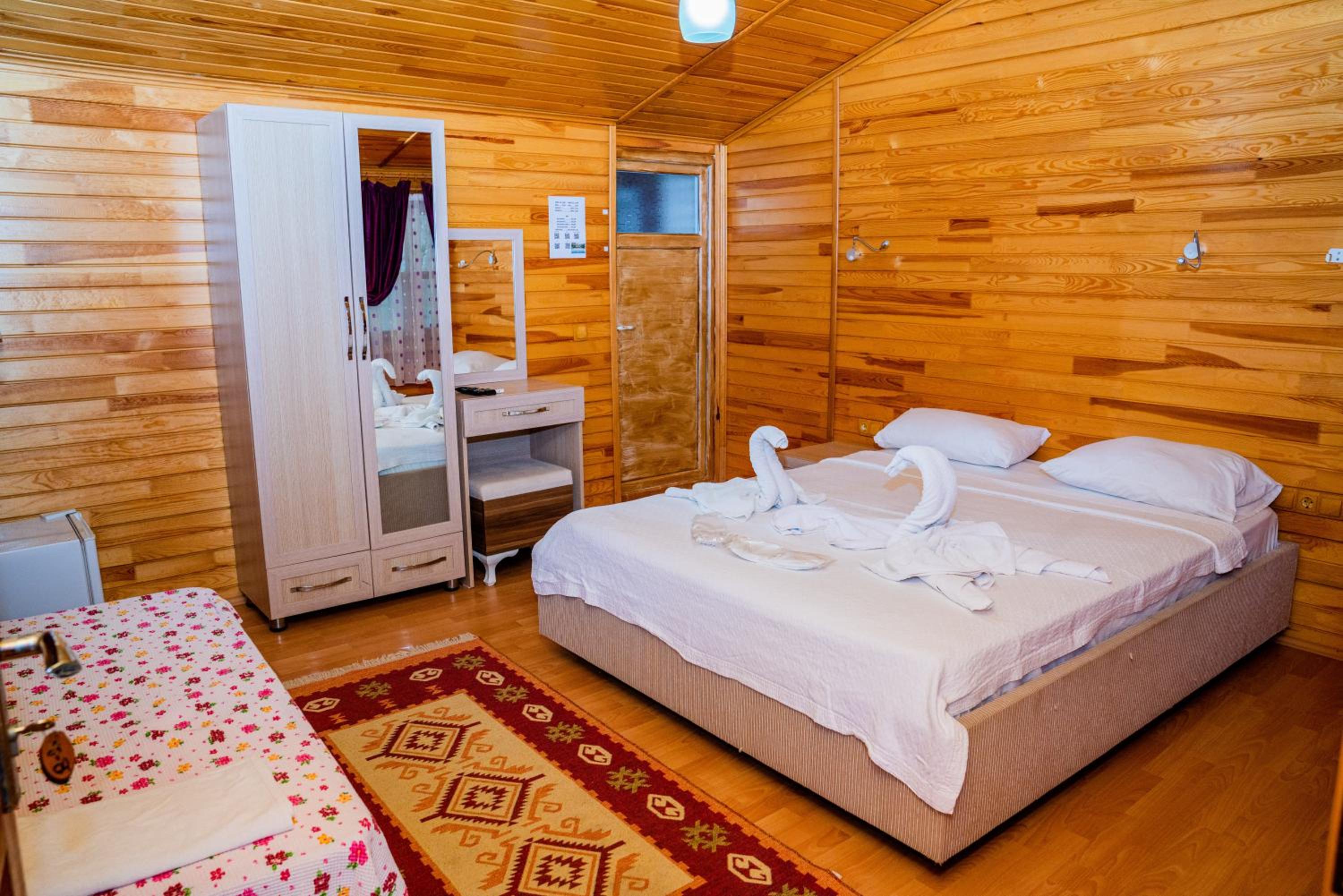 Bungalow (2 Adults) - Photo 22