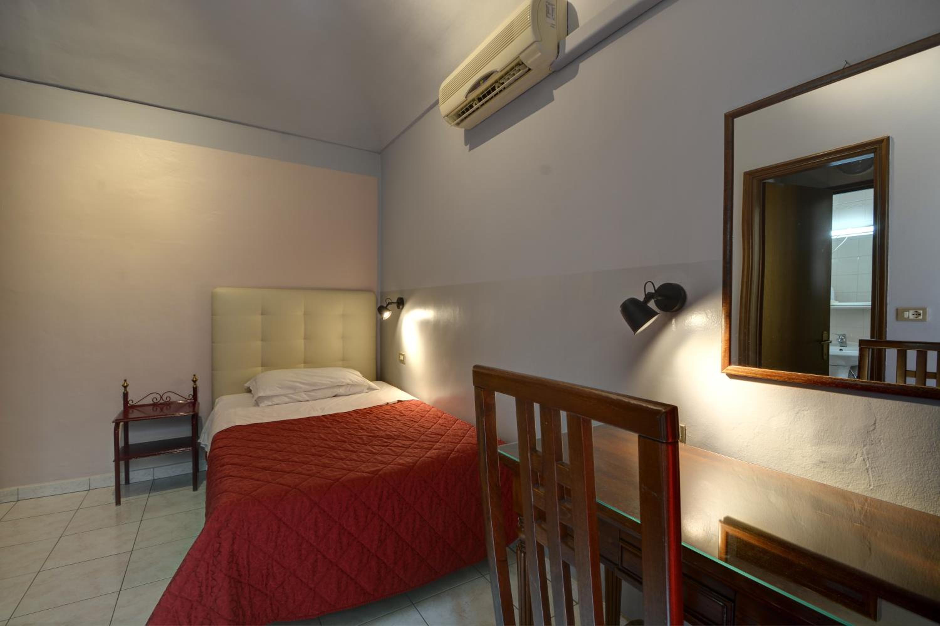Standard Single Room photo 1