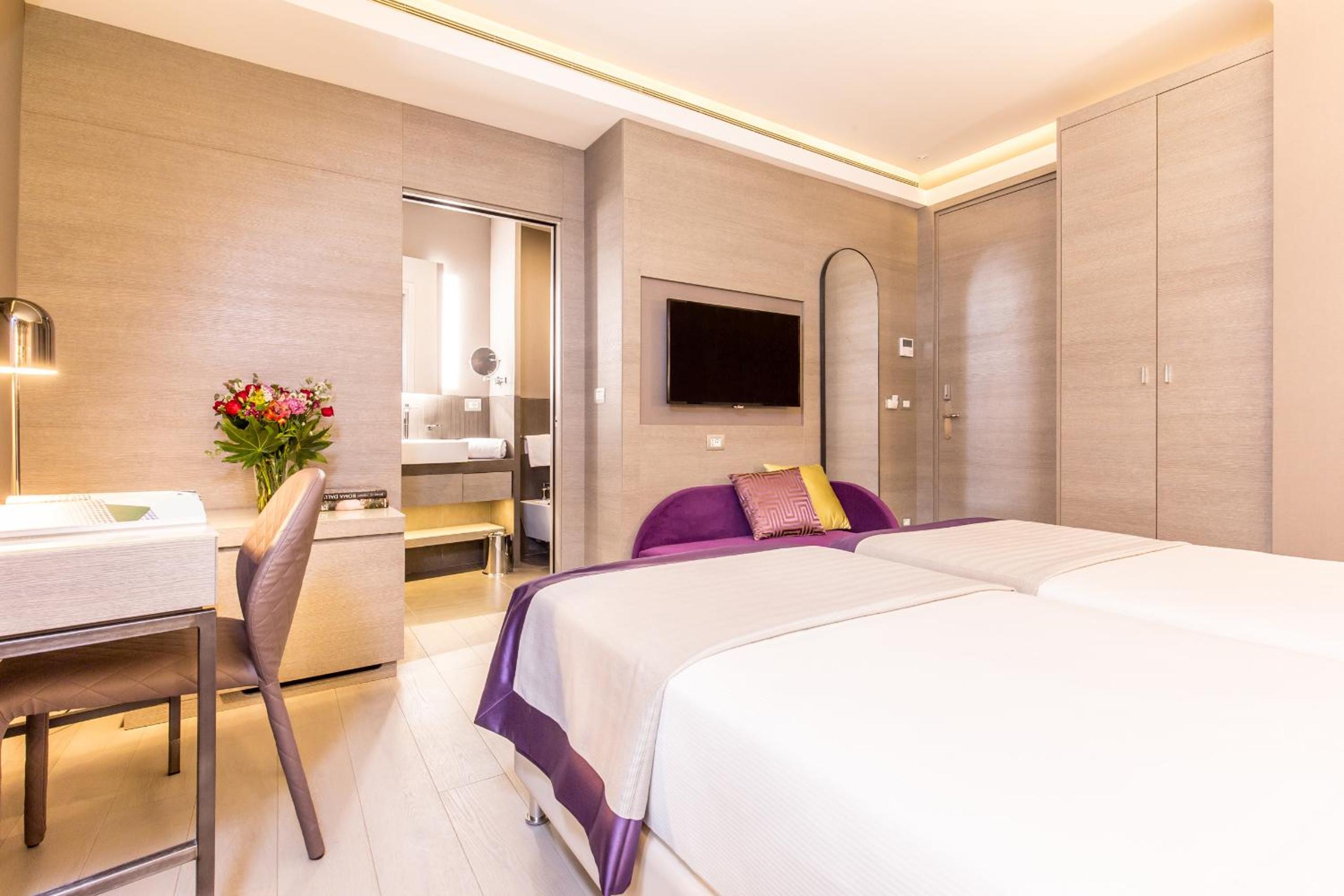 Superior Double or Twin Room photo 3